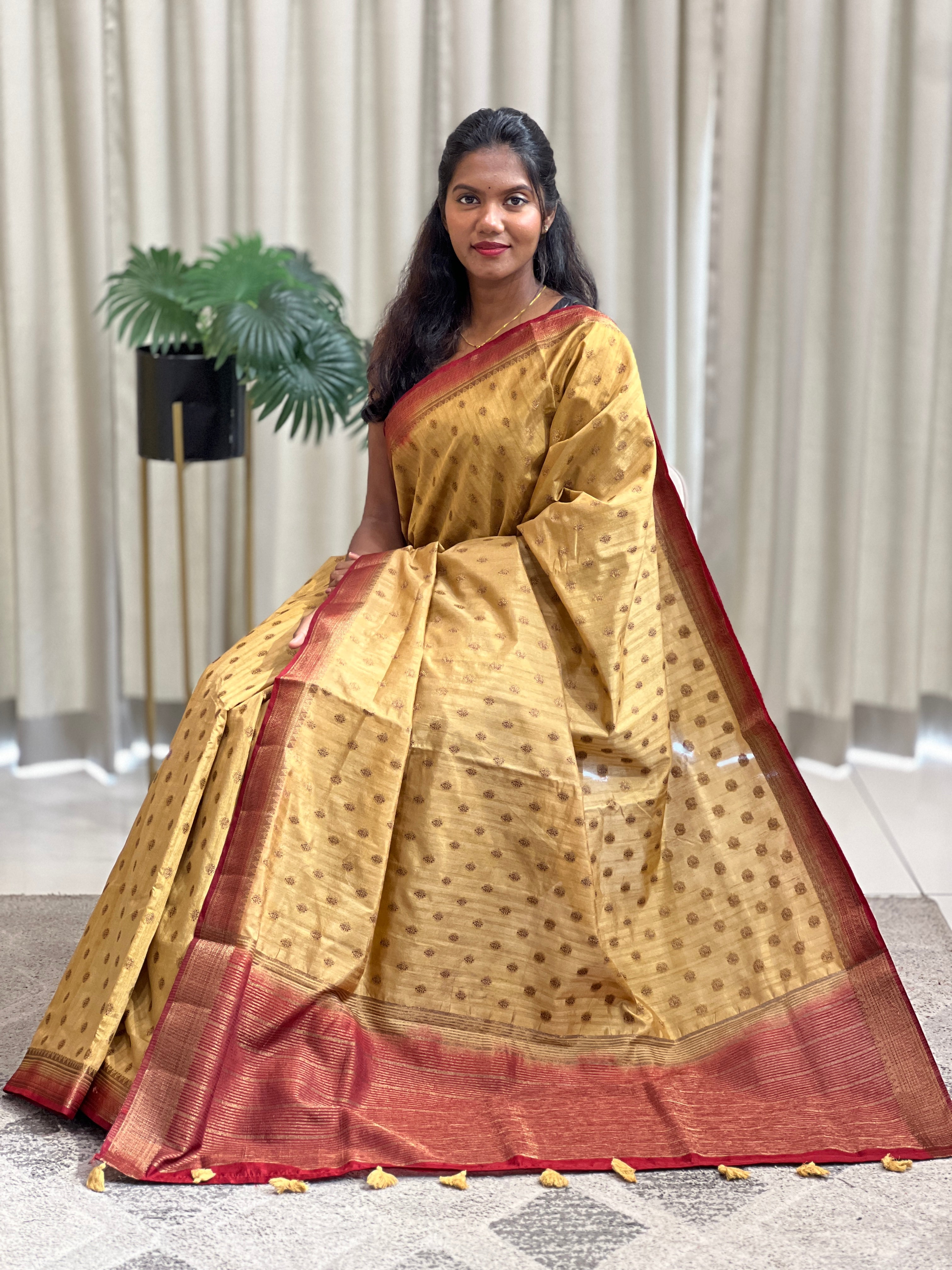 Buta Woven Semi Tussar Saree | YNG1524