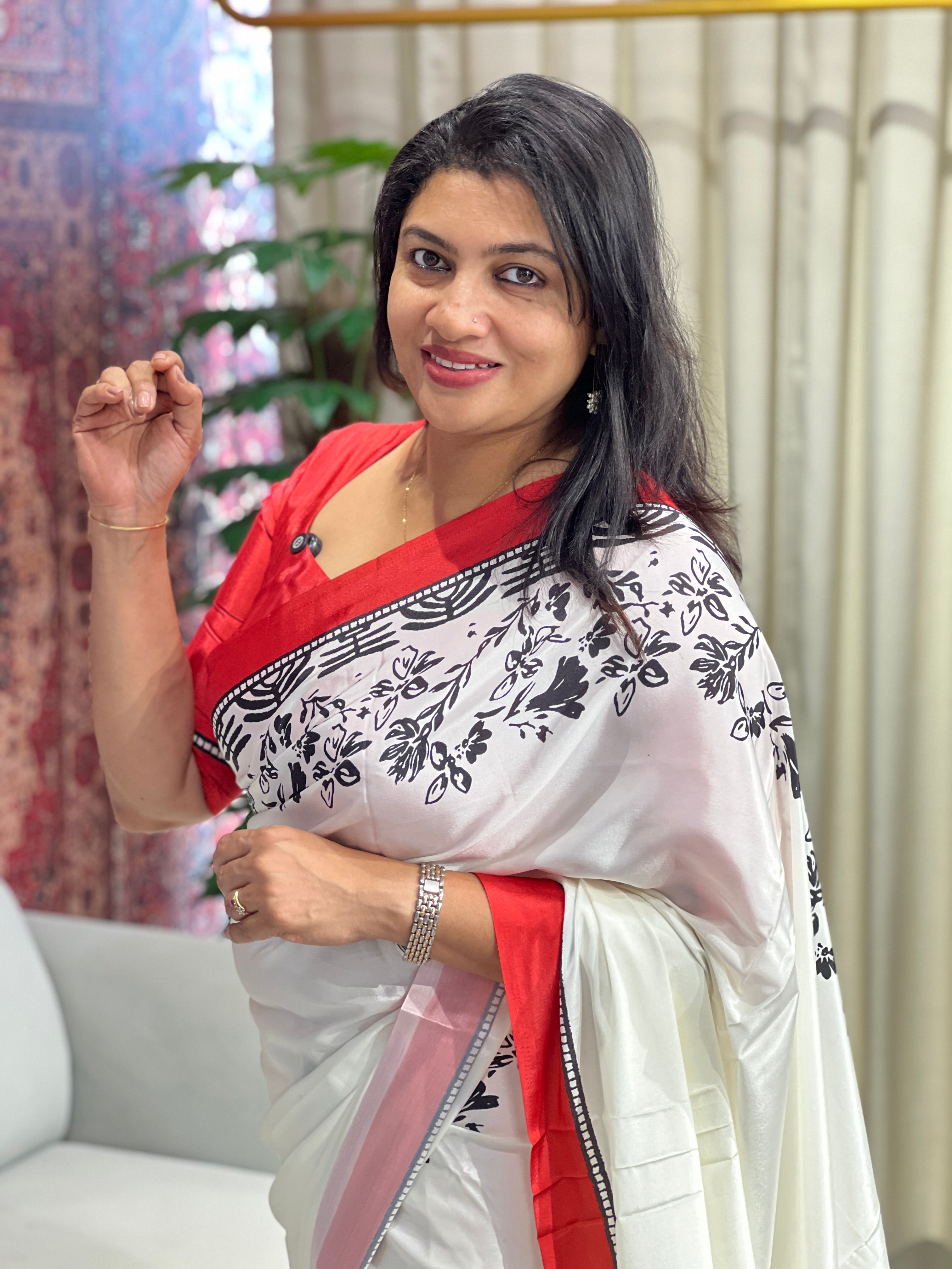 Floral Digital Printed Crepe Silk Saree | HT437