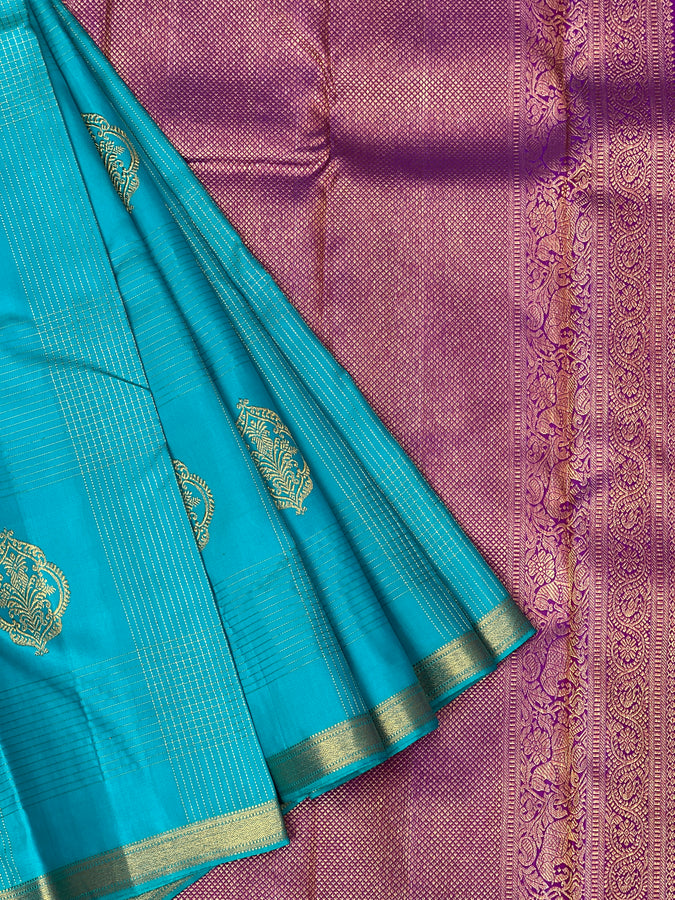 Soft silk Kanchipuram sarees with Line Pattern | AK146