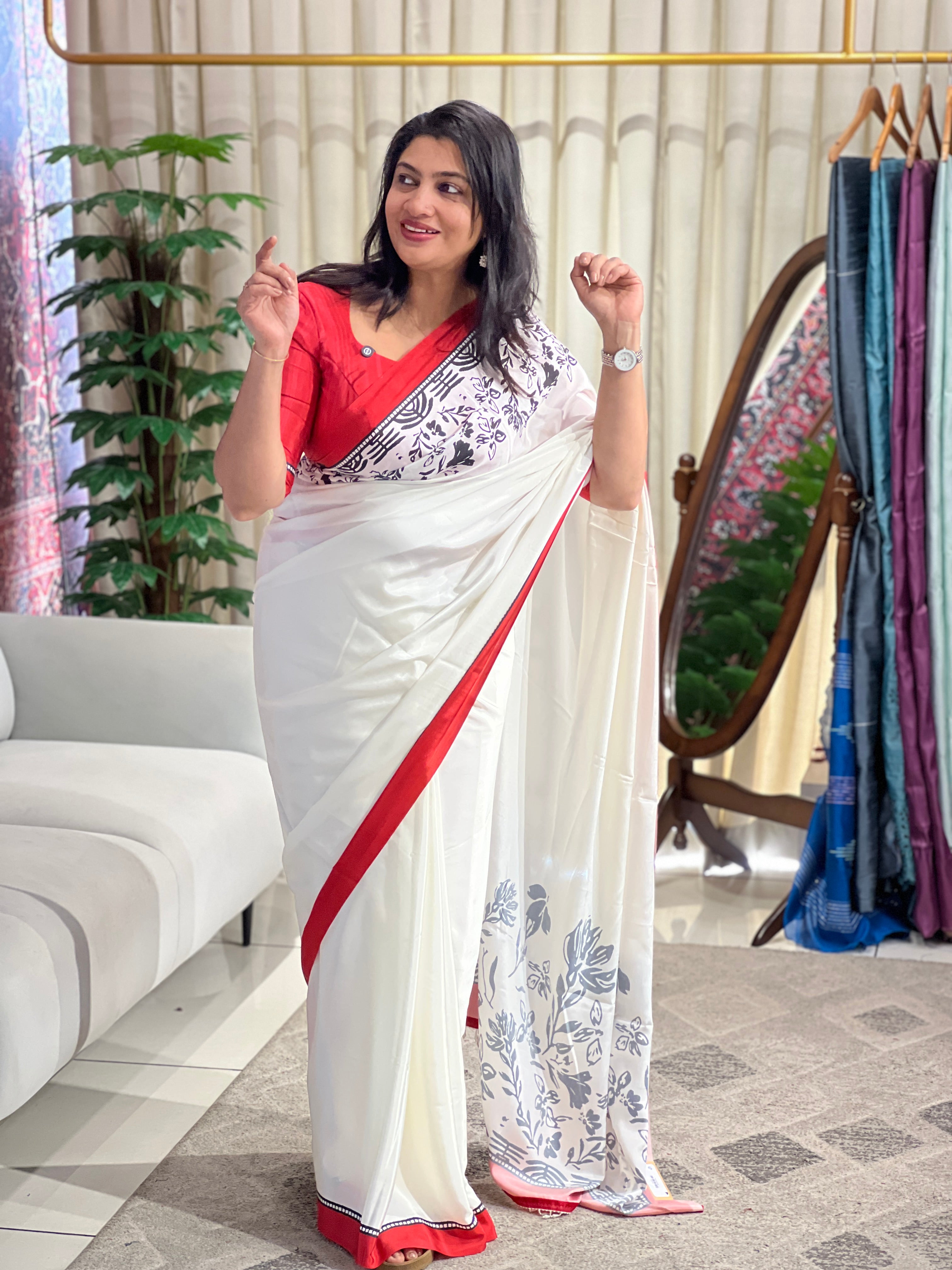 Floral Digital Printed Crepe Silk Saree | HT437