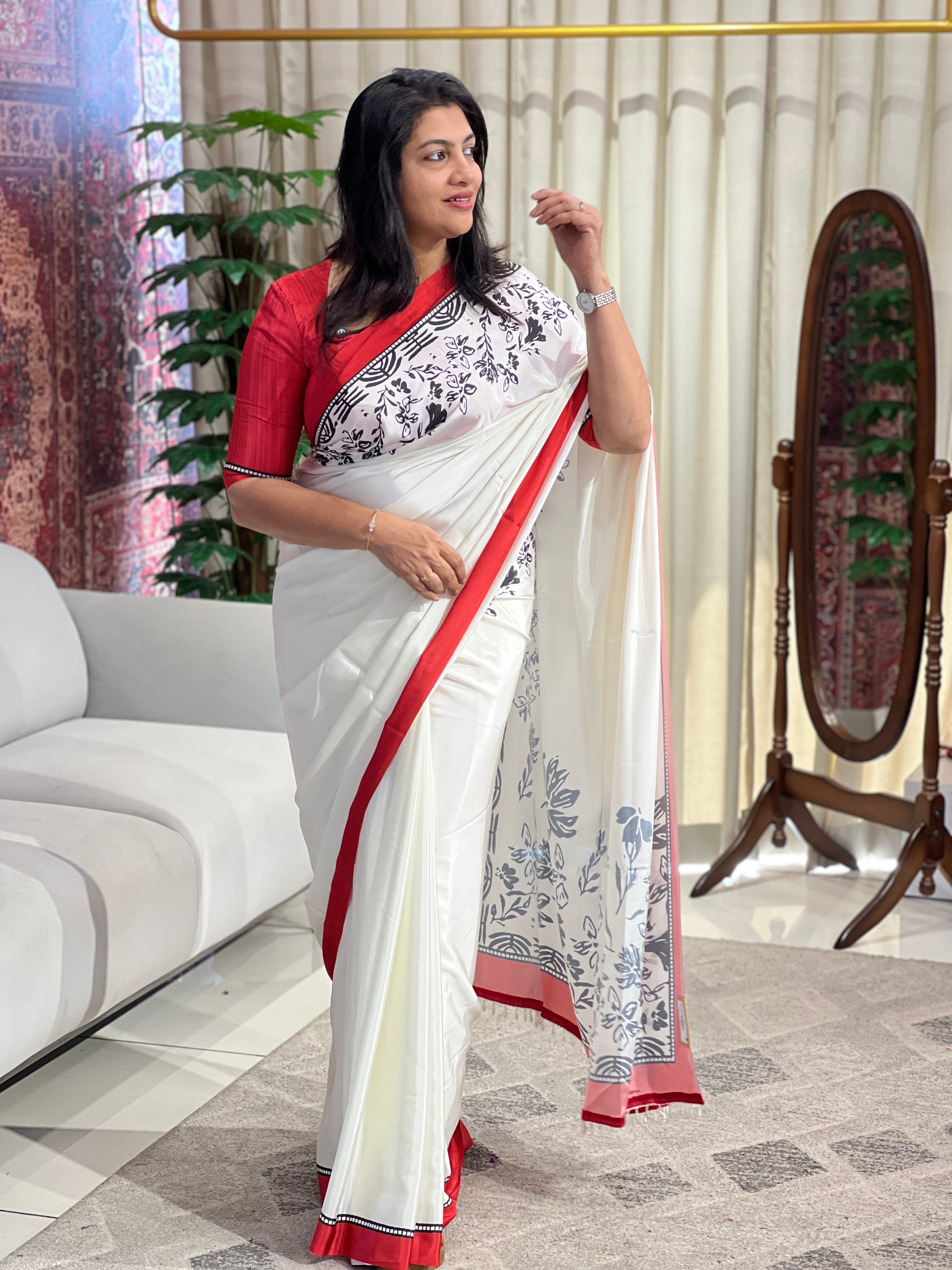 Floral Digital Printed Crepe Silk Saree | HT437