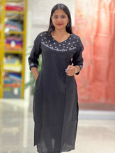 Floral Embroidered Cotton Kurta | VS124