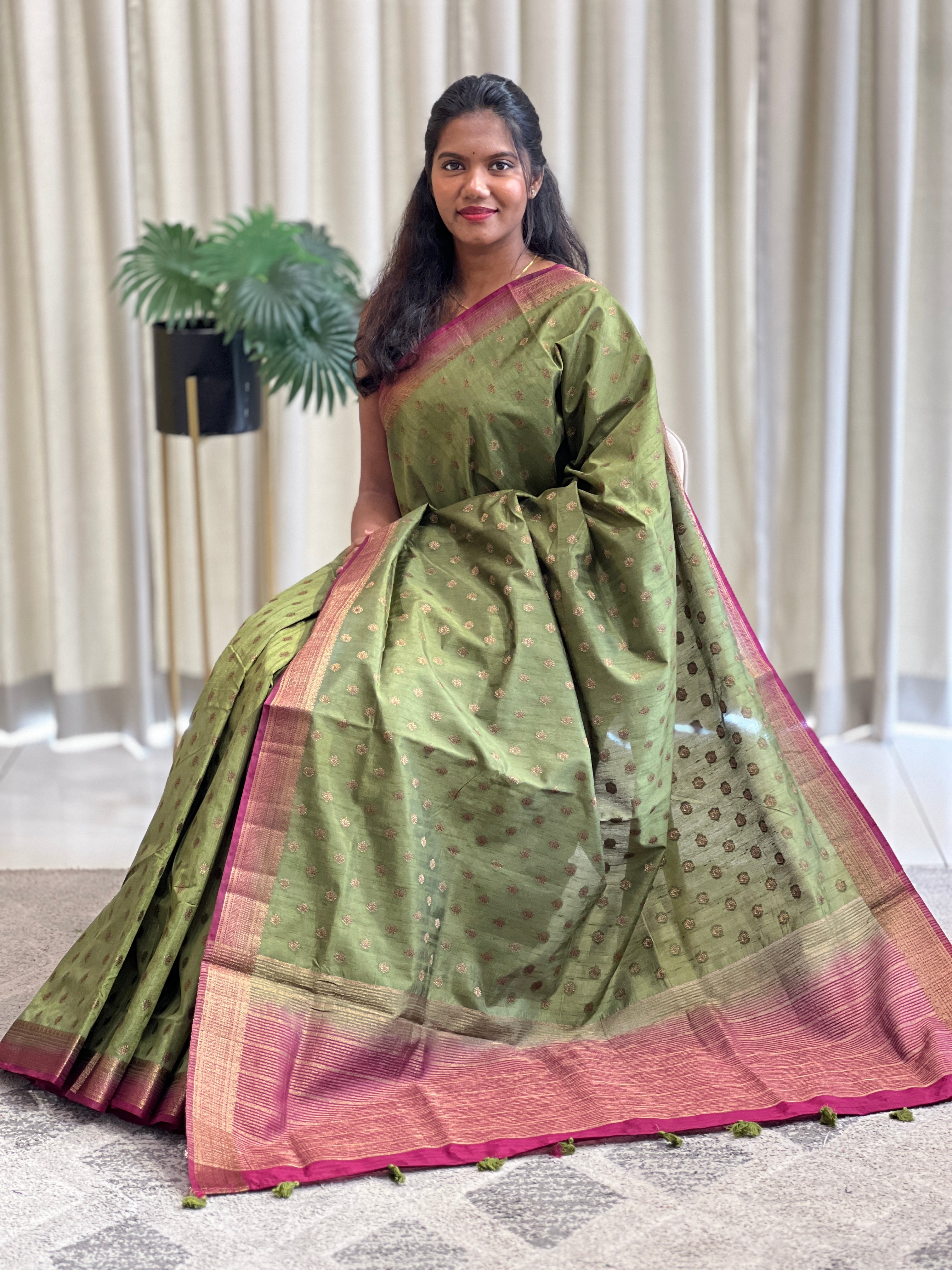 Buta Woven Semi Tussar Saree | YNG1523