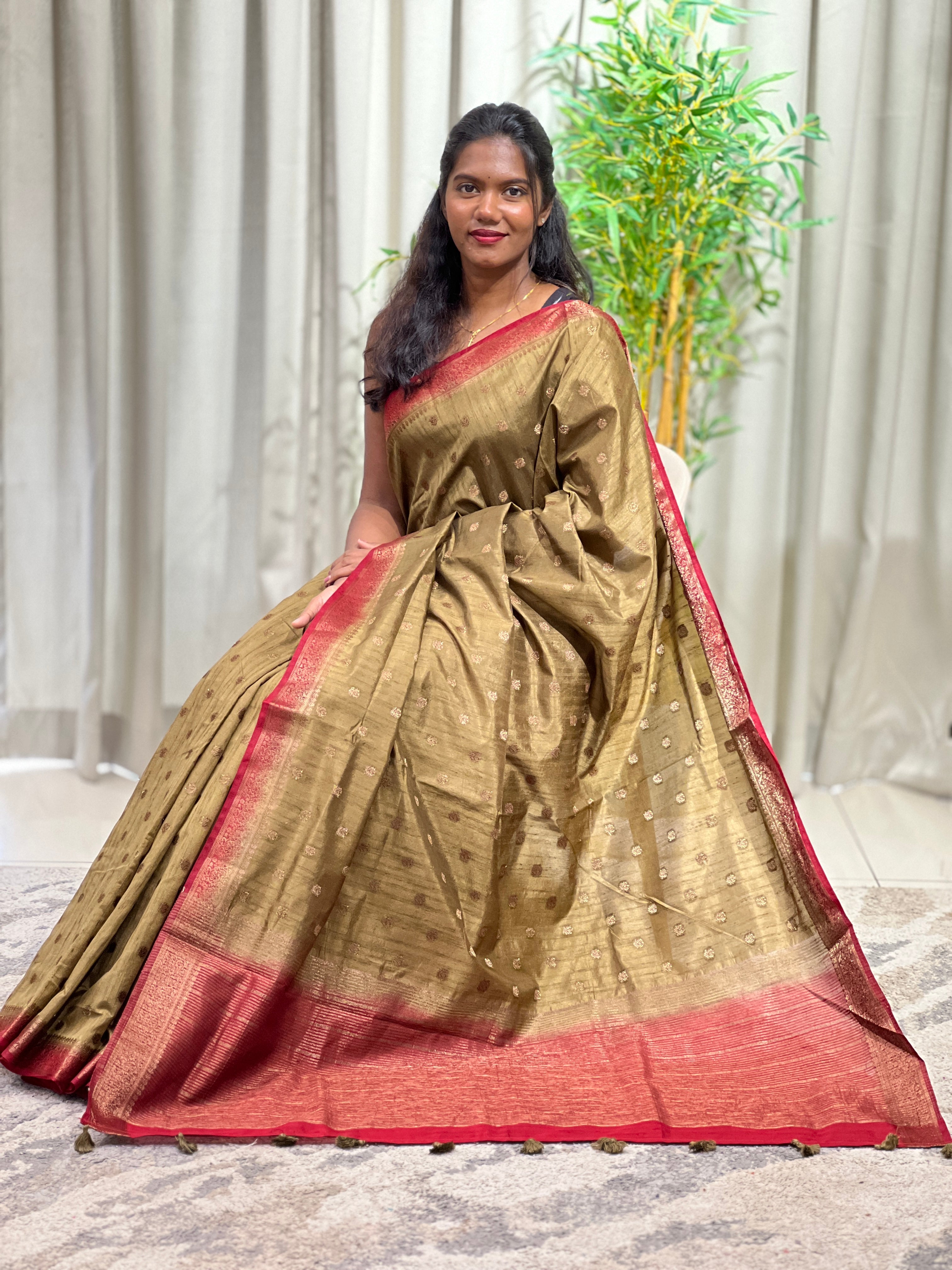 Buta Woven Semi Tussar Saree | YNG1520