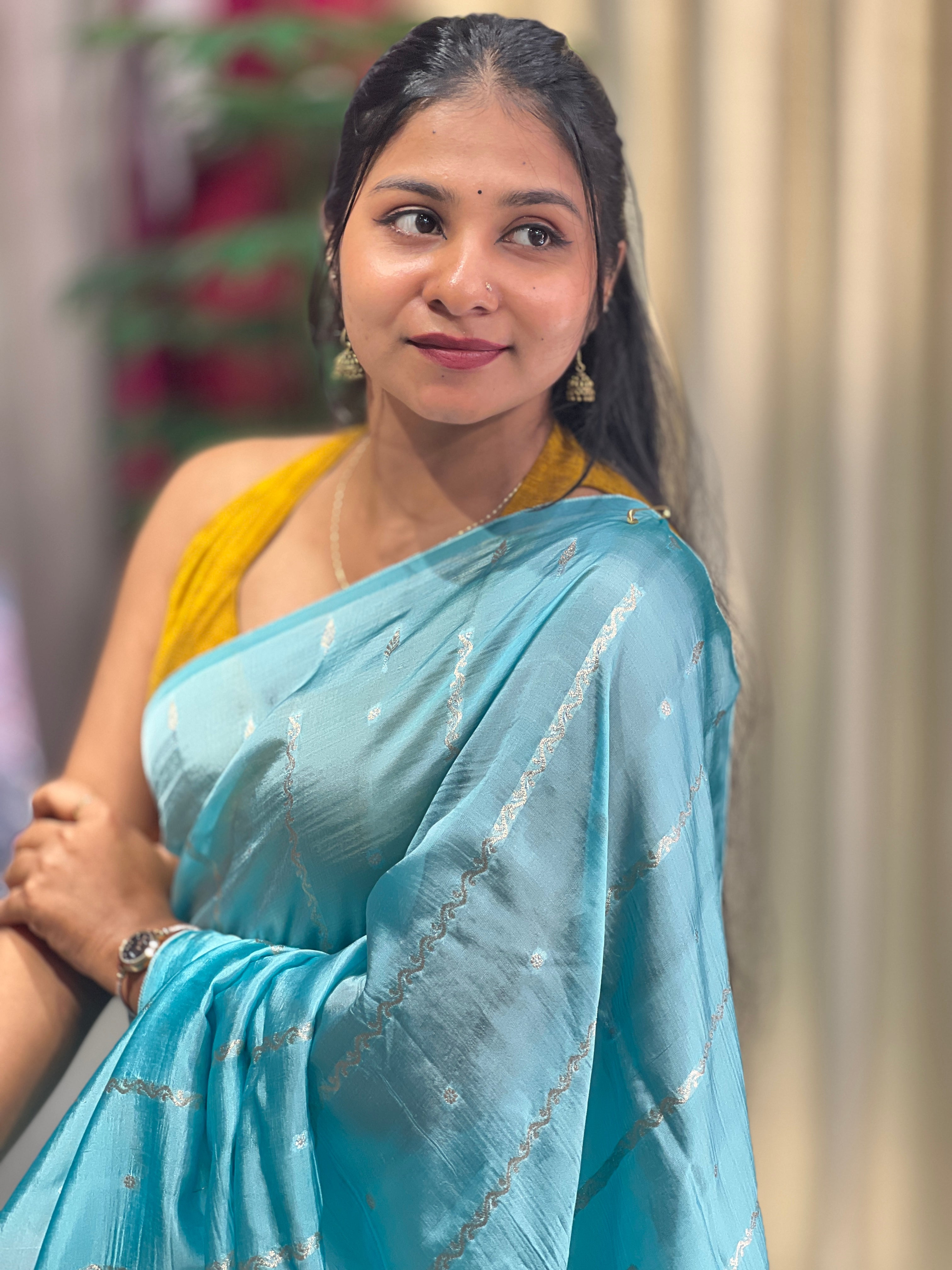 Leaf Patterned Zari Woven Banarasi Saree | NN434