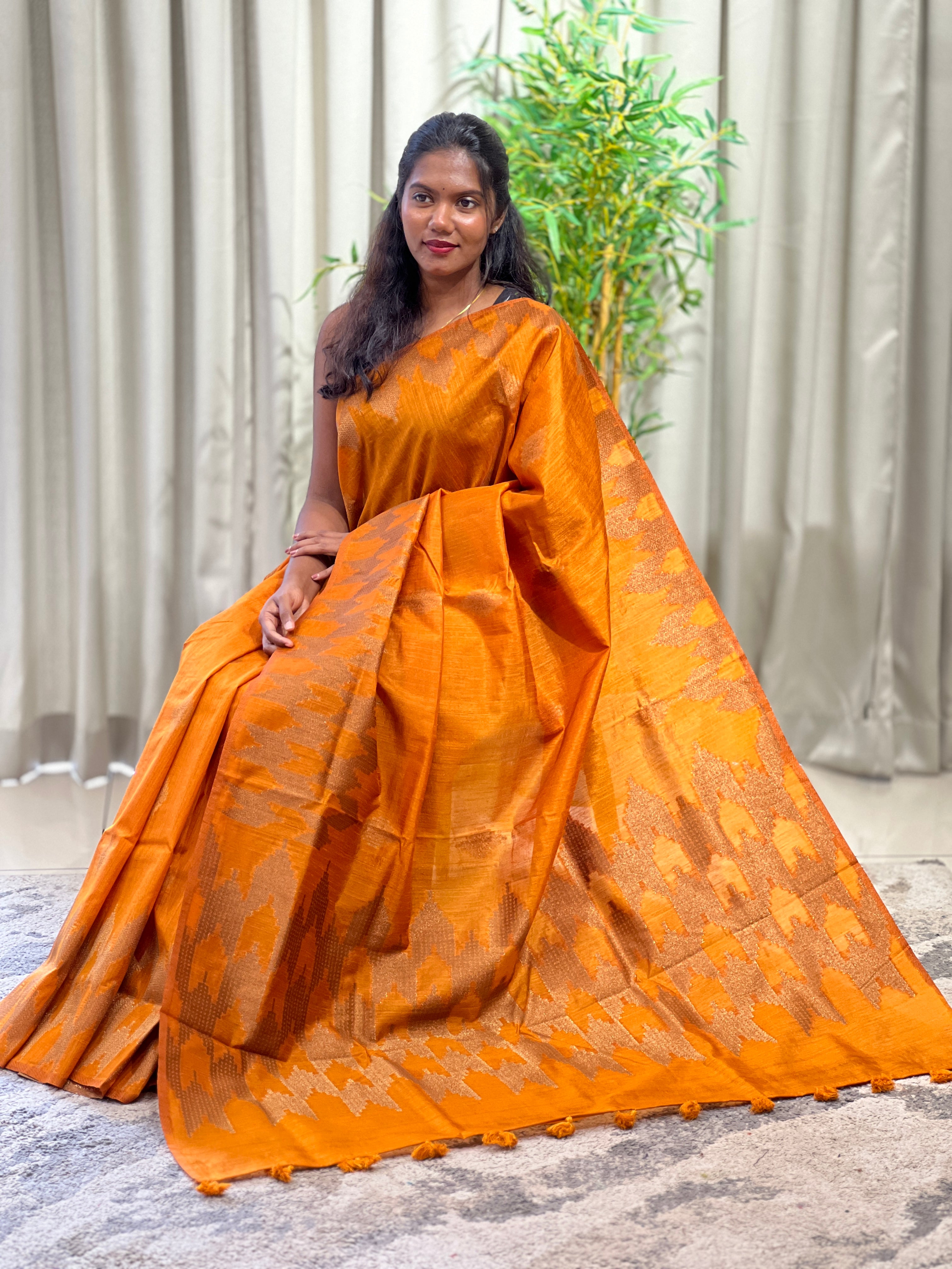 Abstract Pattern Semi Jute Saree | YNG1618
