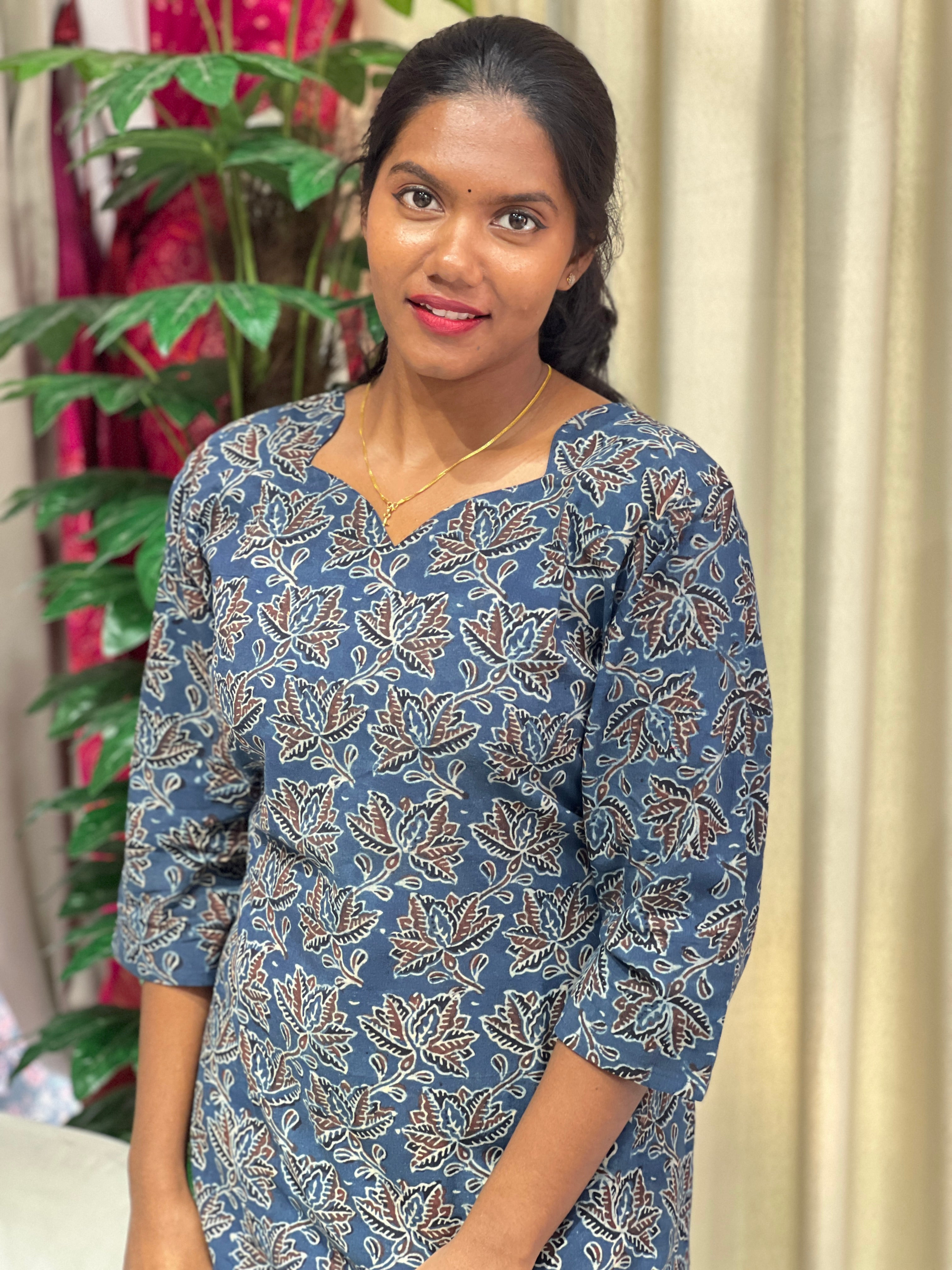 Floral Print Detailed Cotton Kurta | RMLA176