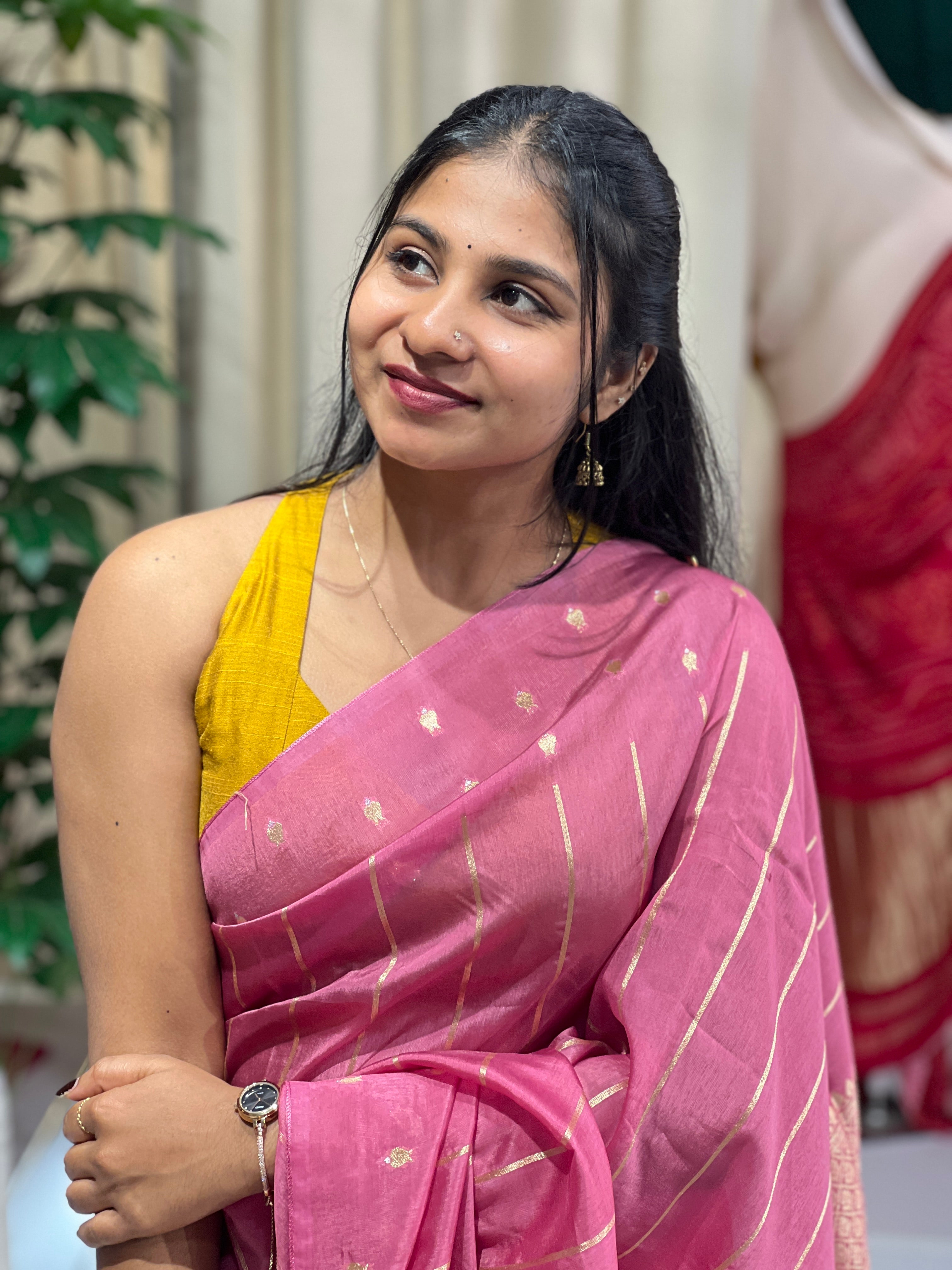 Stripes Patterned Zari Woven Banarasi Saree | NN436