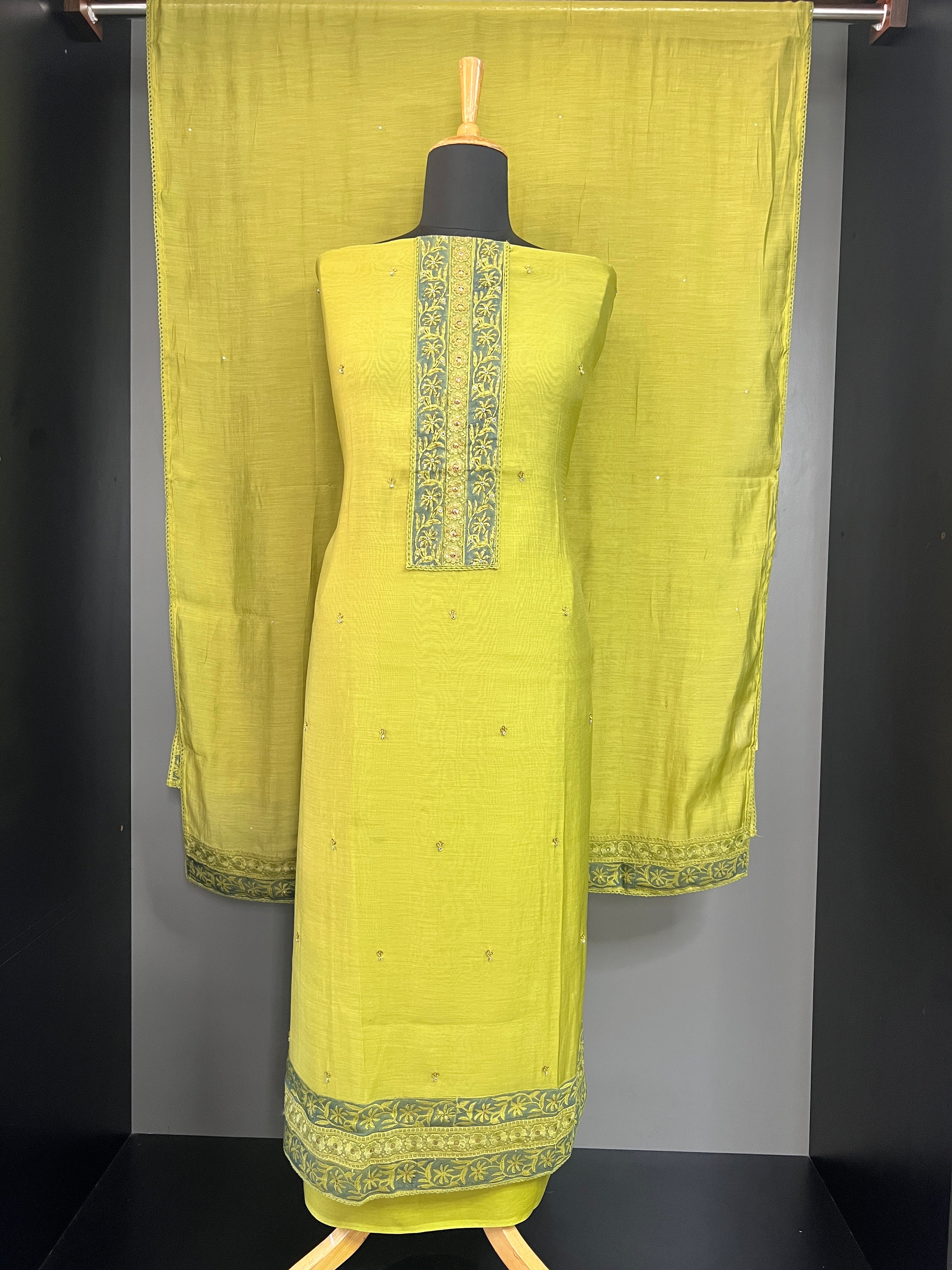 Hand Embroidery & Work Detailed Mul Chanderi Salwar Set |SSC161