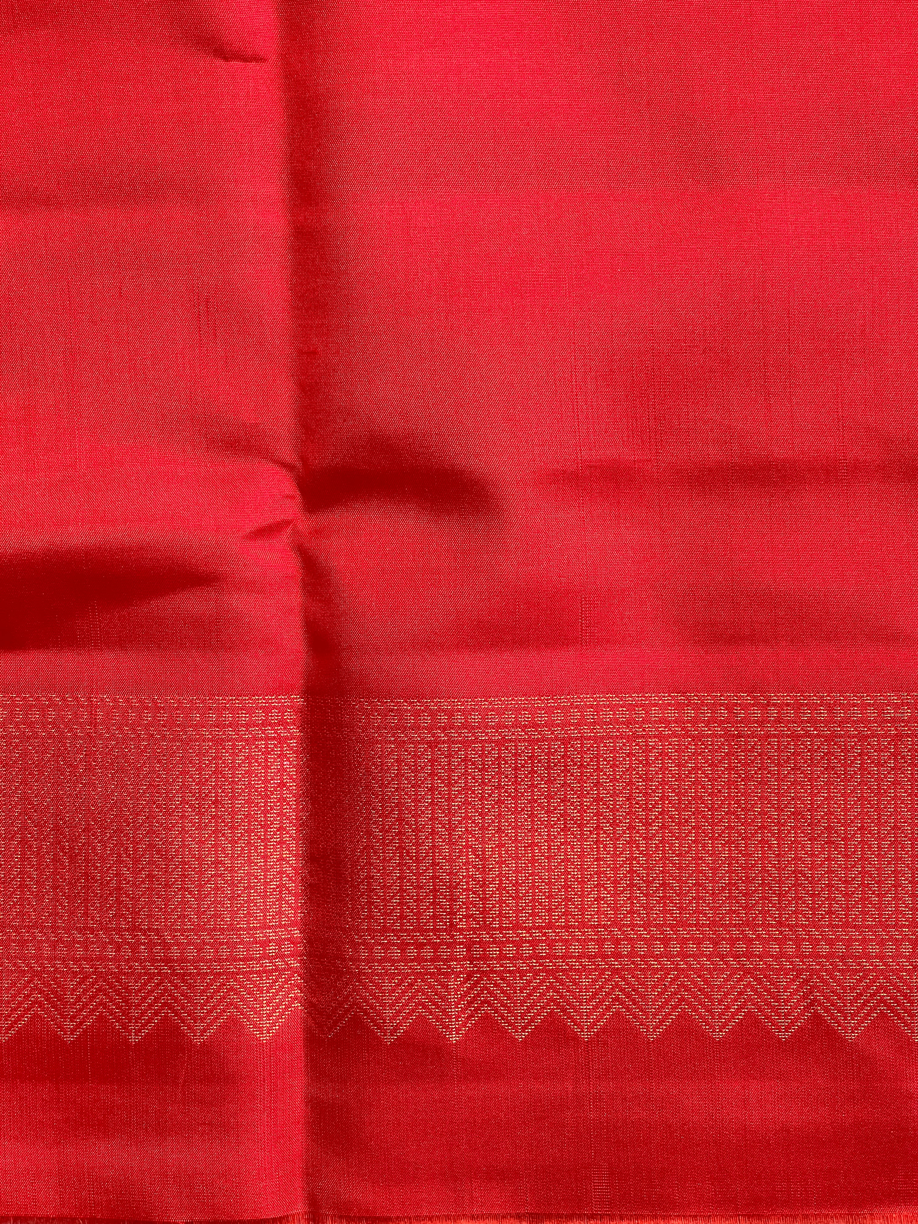 Geometric Weaved Handloom Kanchipuram Saree | SIM110