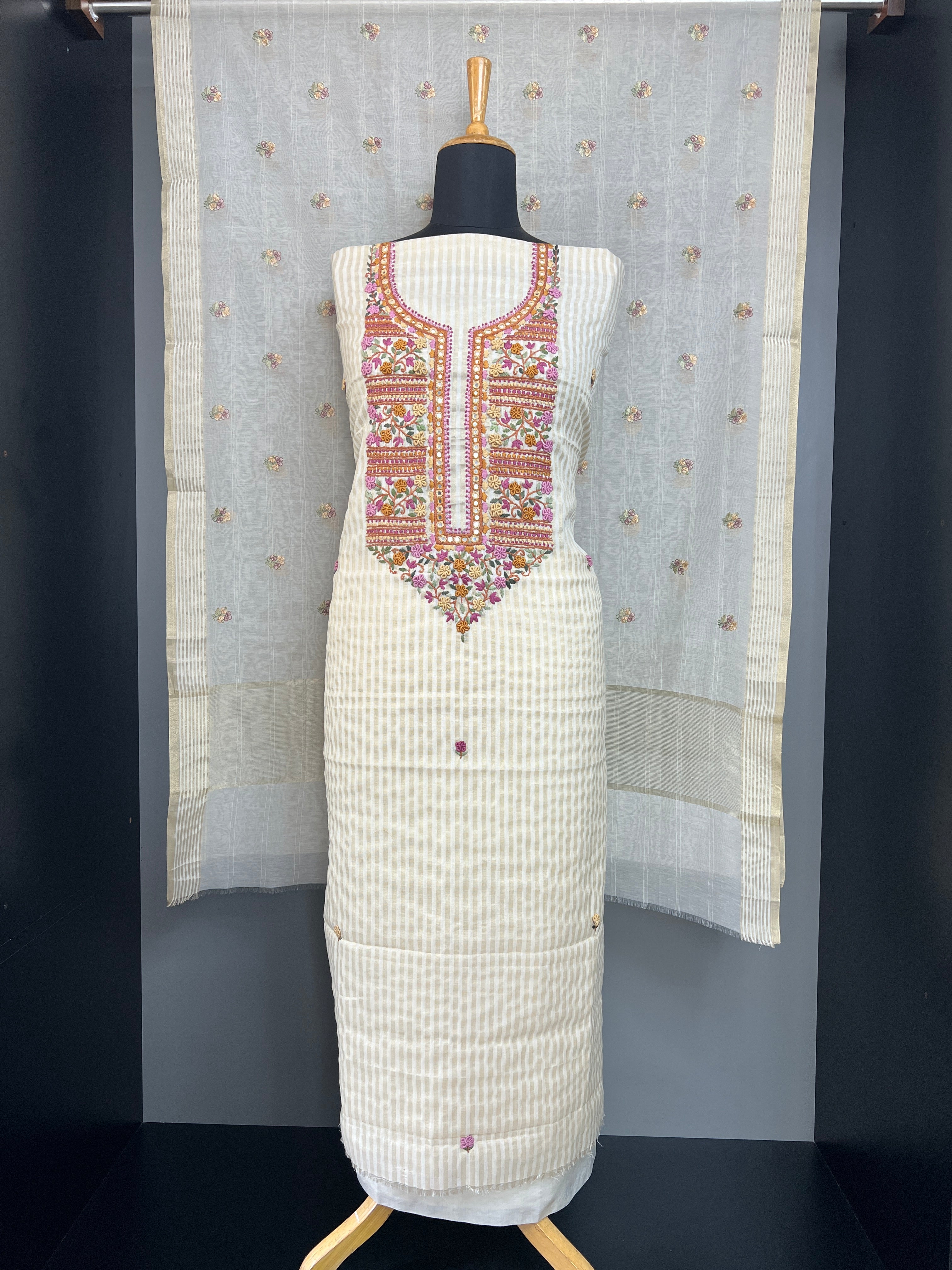 Hand Work Highlighting Chanderi Salwar Set | MM494