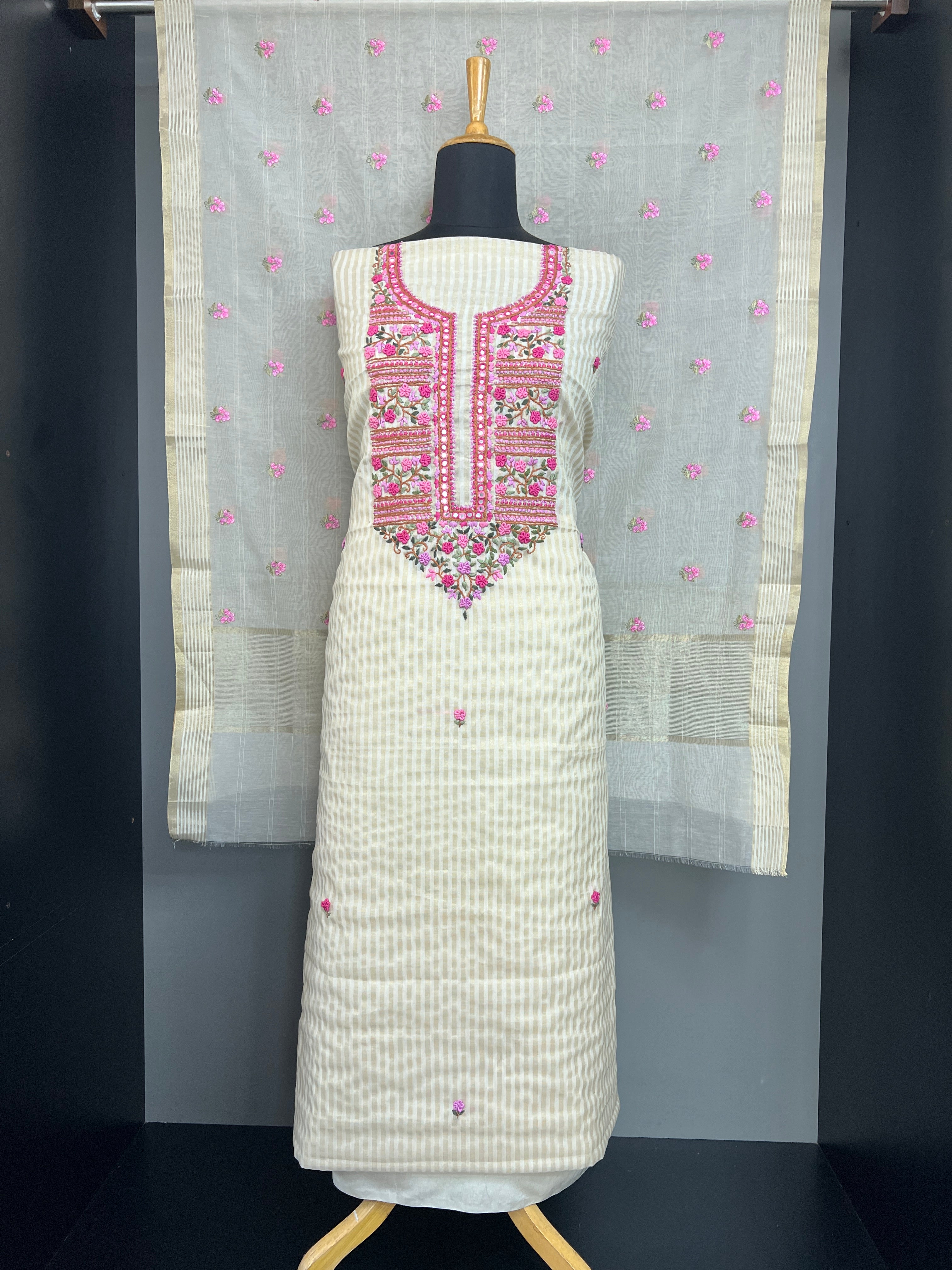 Hand Work Highlighting Chanderi Salwar Set | MM490