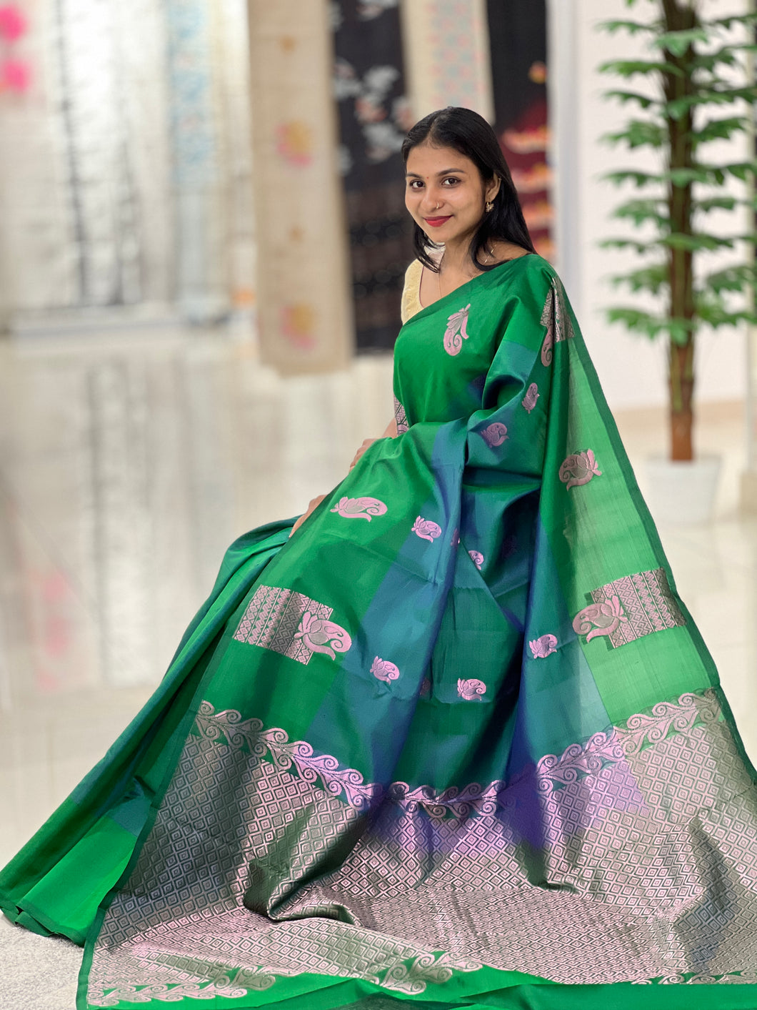 Thread Weaving Soft Silk Saree | GR121
