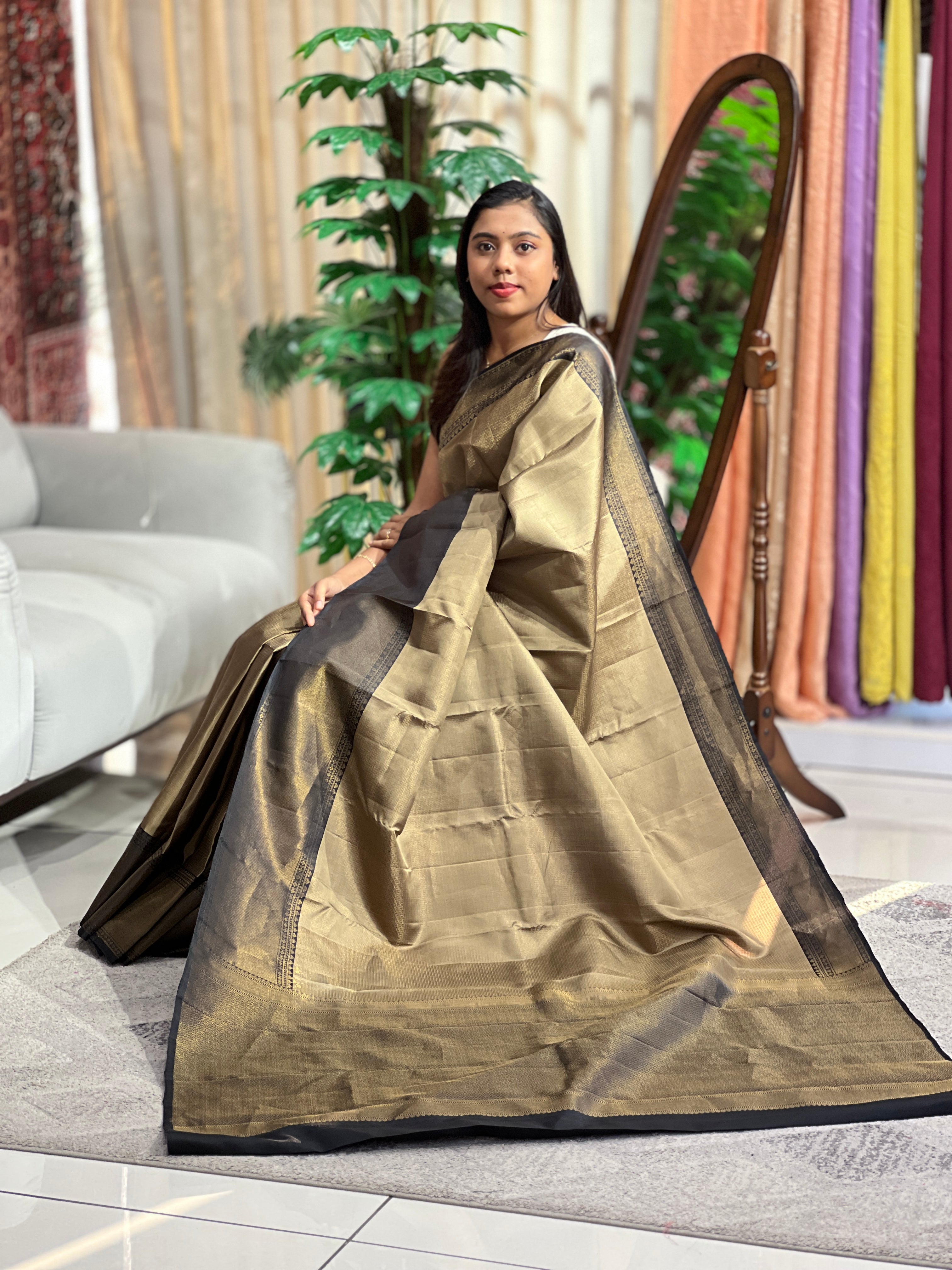 Check Patterned Handloom Kanchipuram Saree | SIM105
