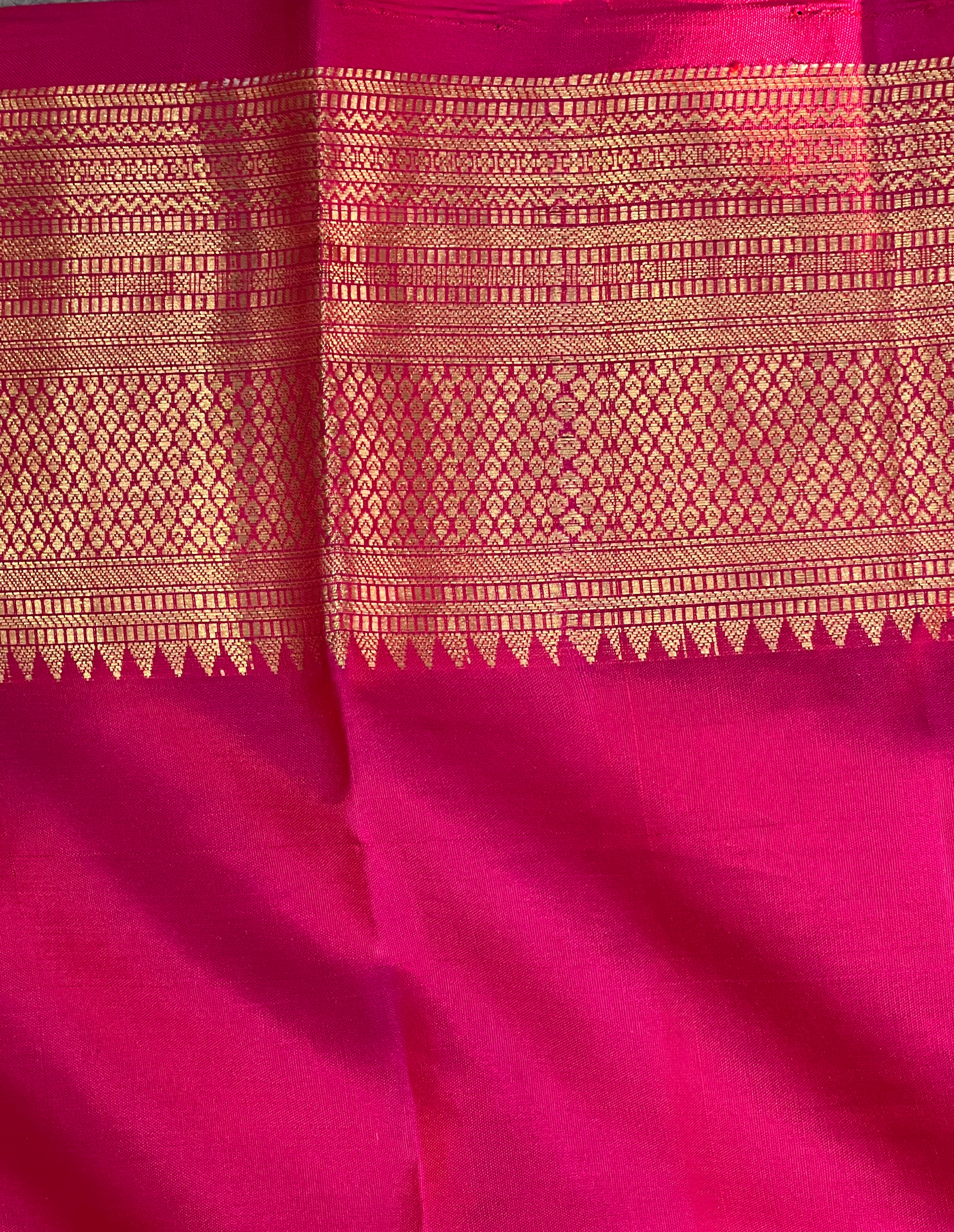 Buta Weaved Handloom Kanchipuram Saree | SIM108