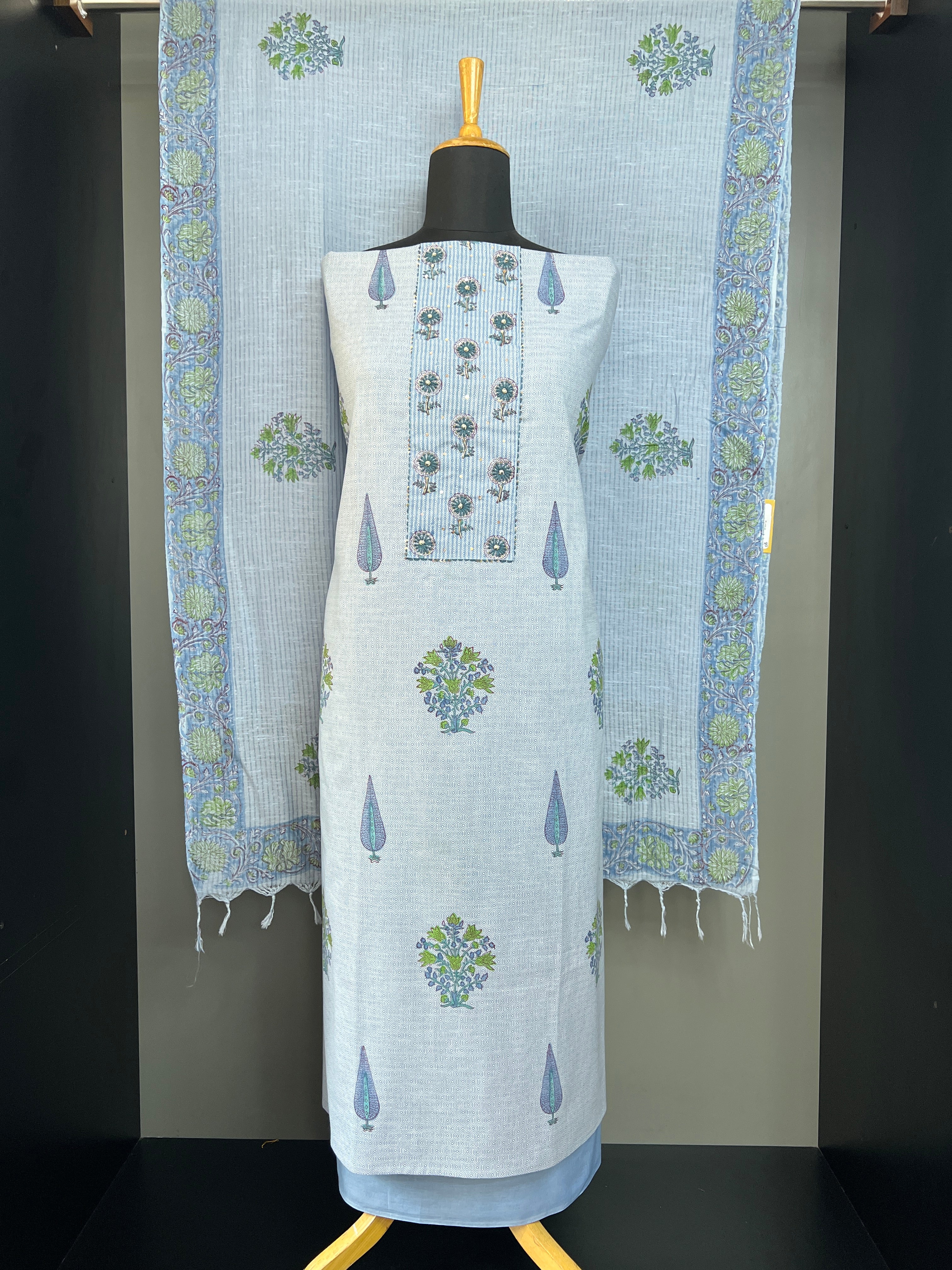Honeycomb Patterned Semi LInen Salwar Set | SSC197