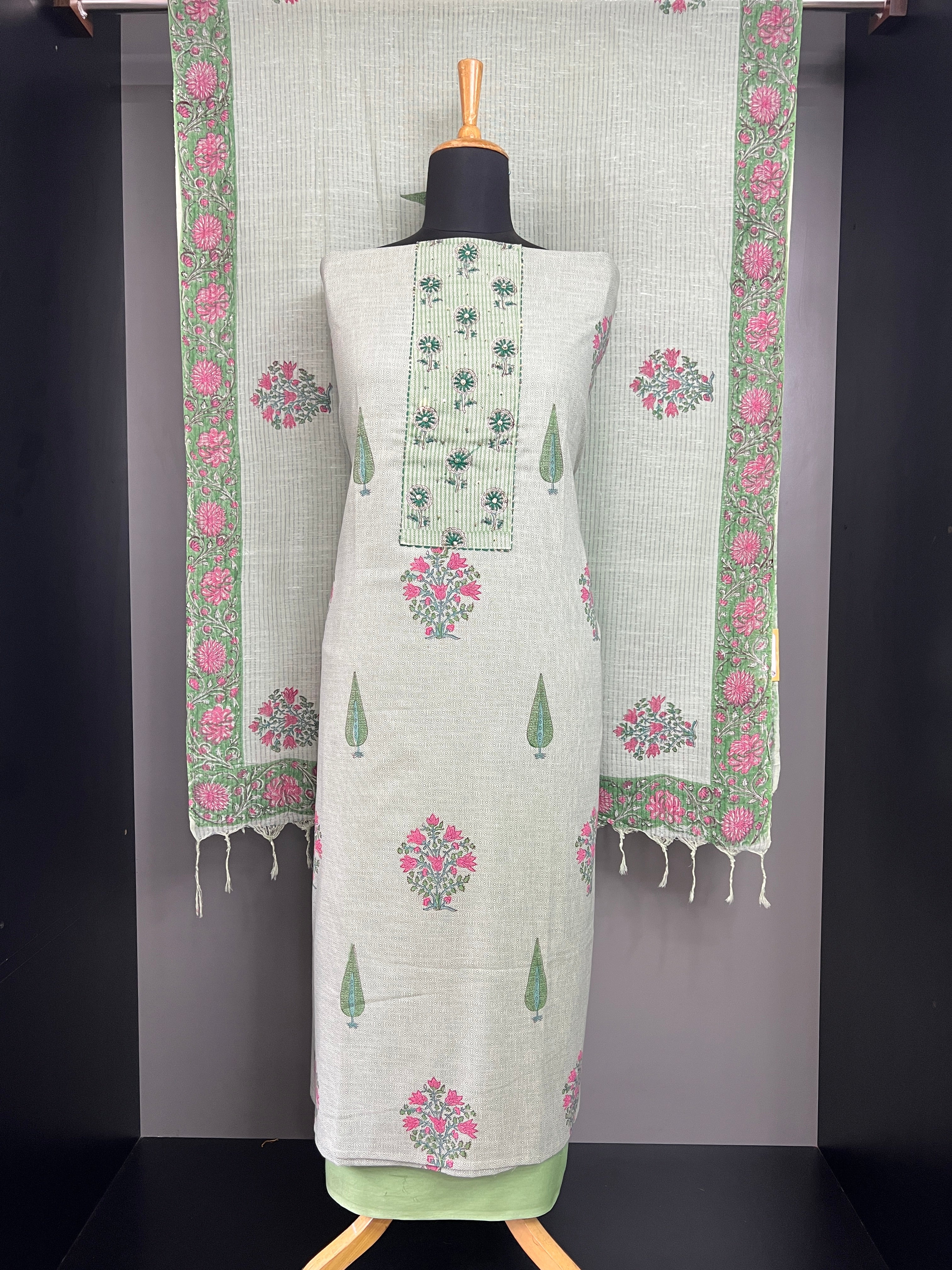 Honeycomb Patterned Semi LInen Salwar Set | SSC199