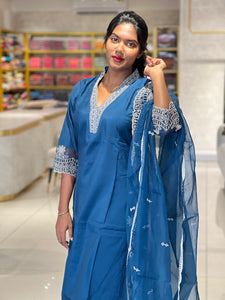 Point Embroidery Muslin Finish Kurta Set | FW321