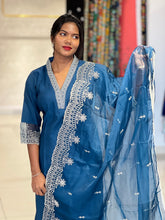 Point Embroidery Muslin Finish Kurta Set | FW321