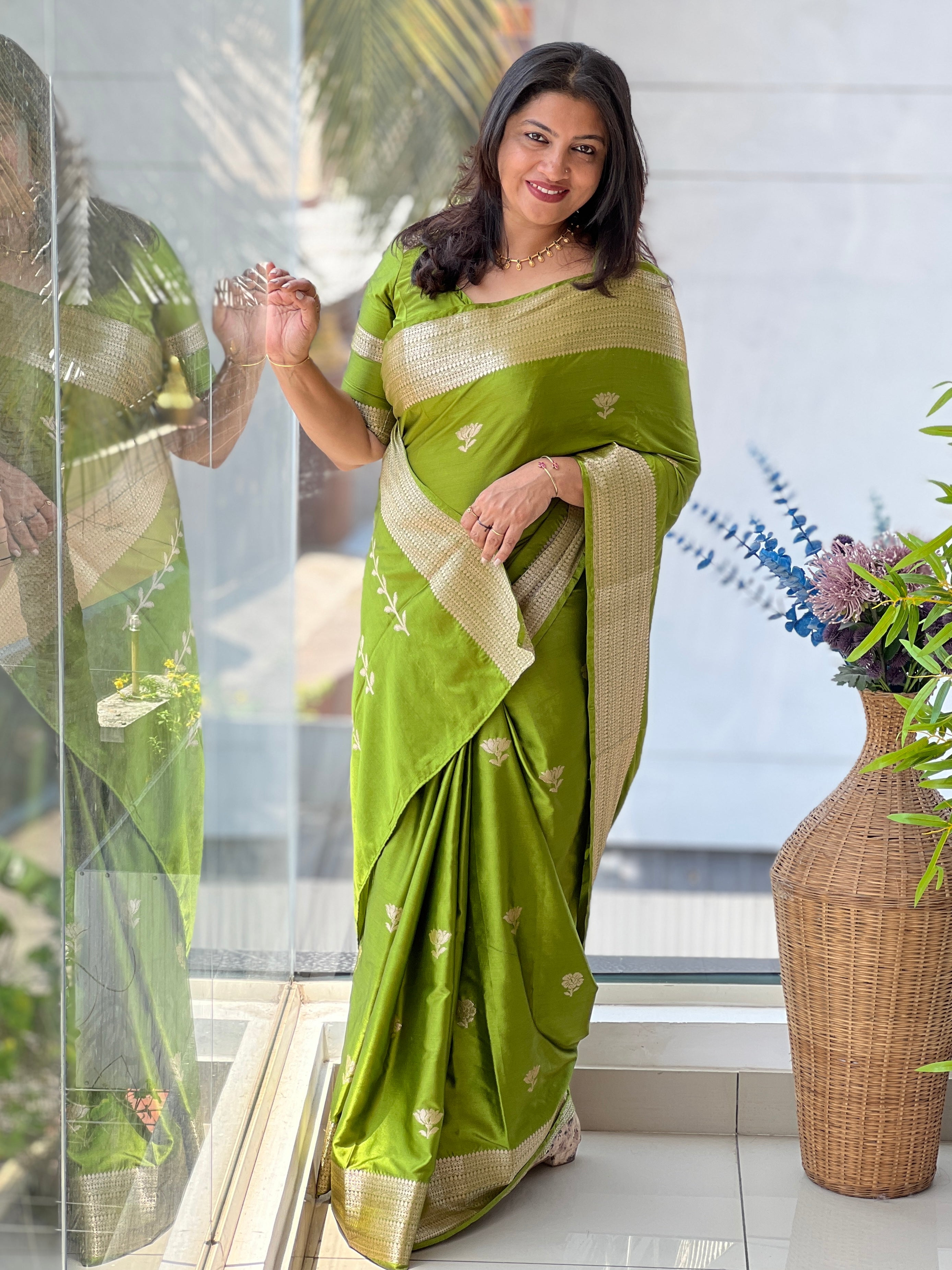 Zari Weaving Banarasi Mashru Silk Saree | NN321