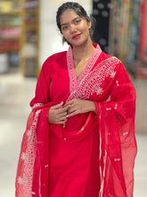 Point Embroidery Muslin Finish Kurta Set | FW318