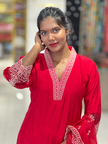 Point Embroidery Muslin Finish Kurta Set | FW318