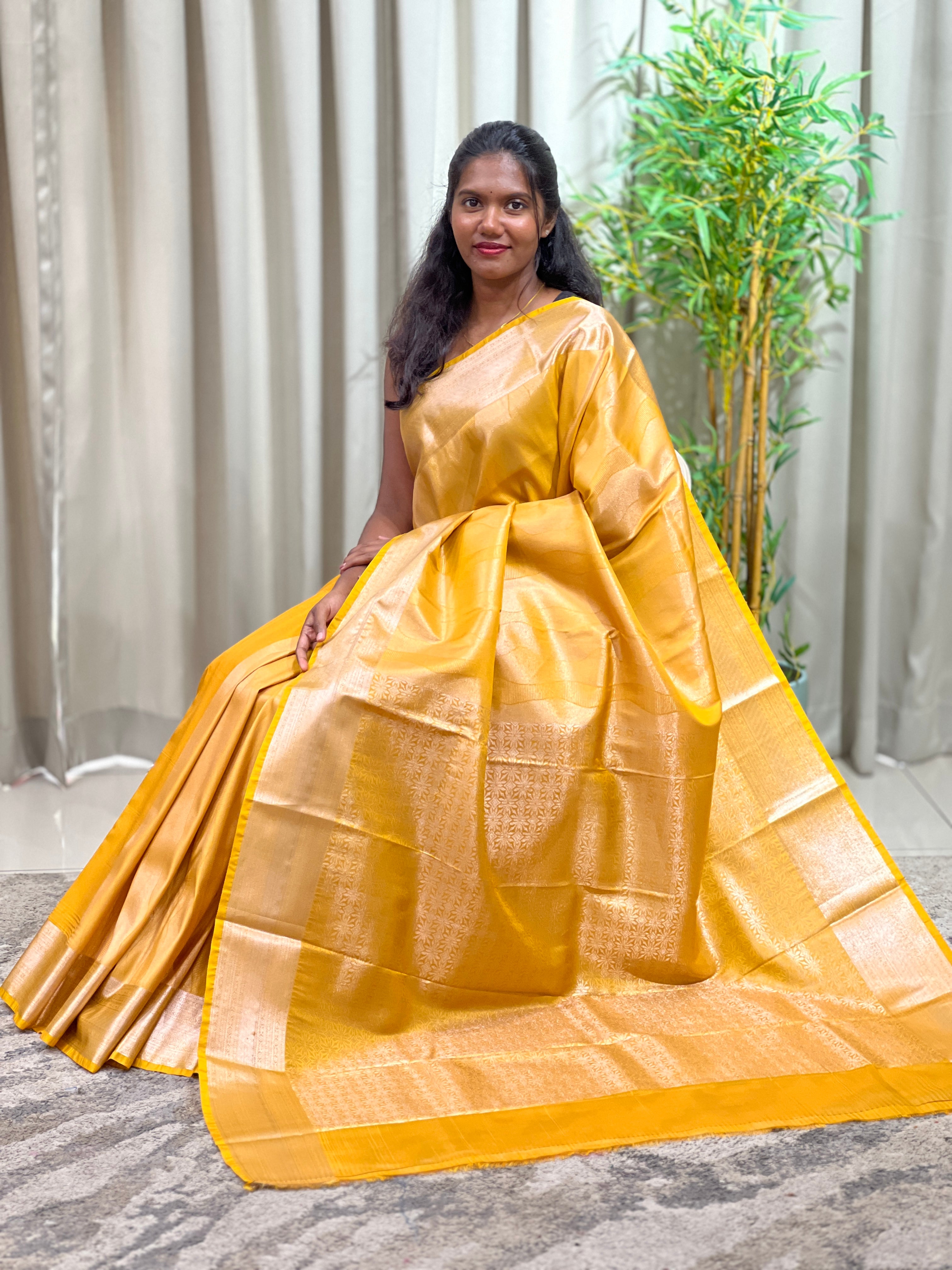 Abstract Pattern Soft Silk Saree | RVS298