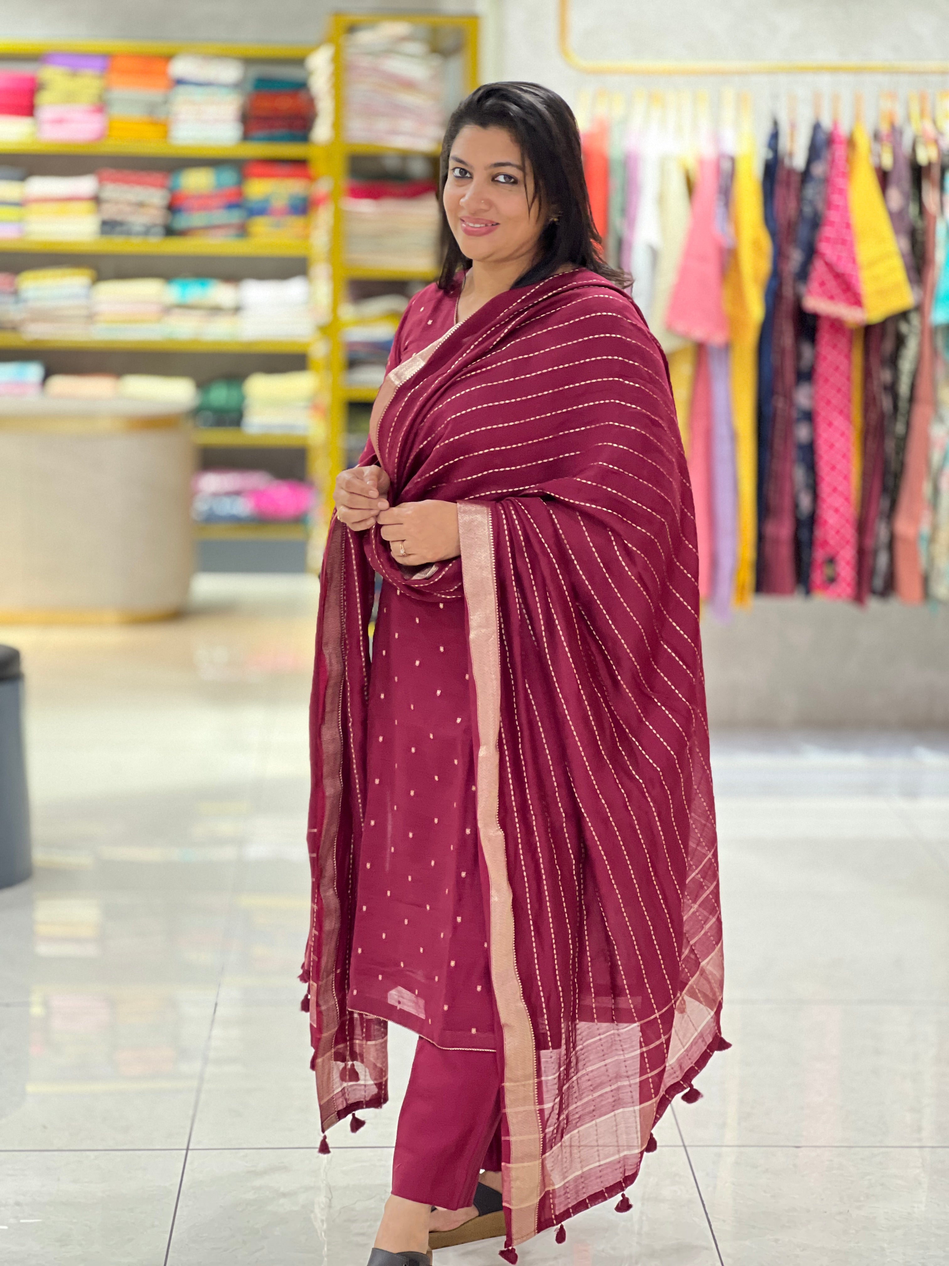 Scattered Buta Detailed Chanderi Finish Kurta Set | YNG1160
