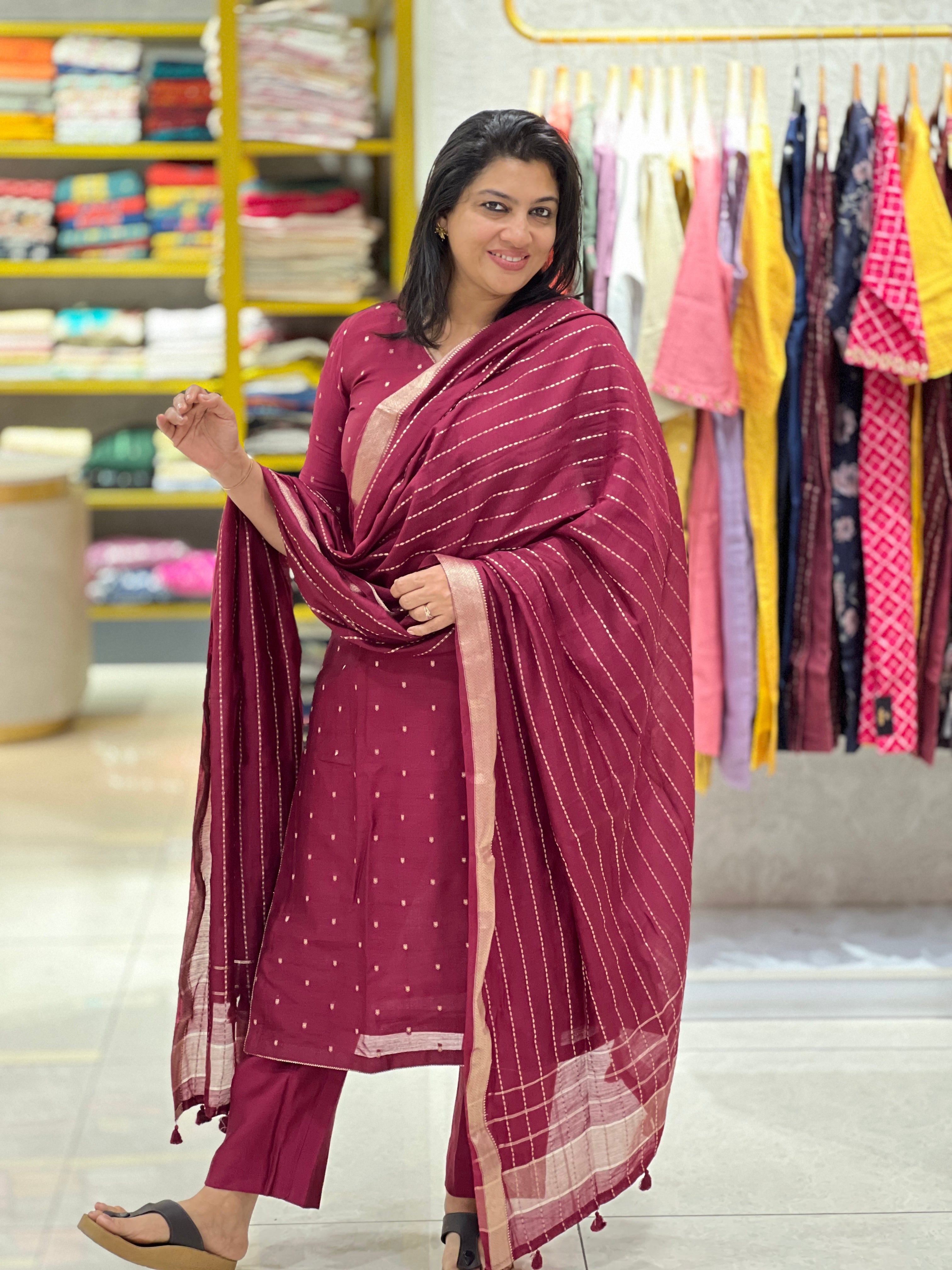 Scattered Buta Detailed Chanderi Finish Kurta Set | YNG1160
