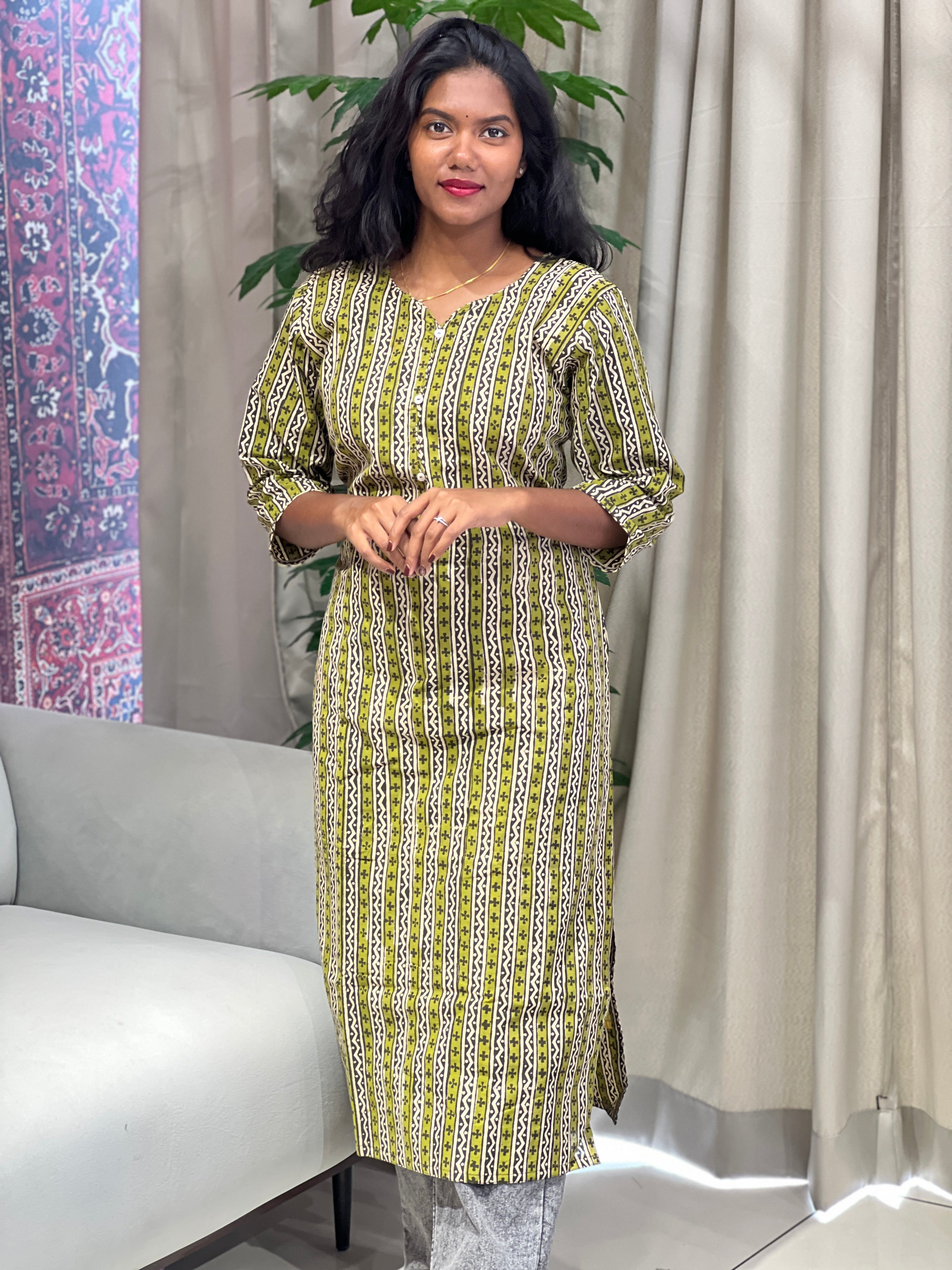 Stripe With Zigzag Pattern Cotton Kurta | RMLA249