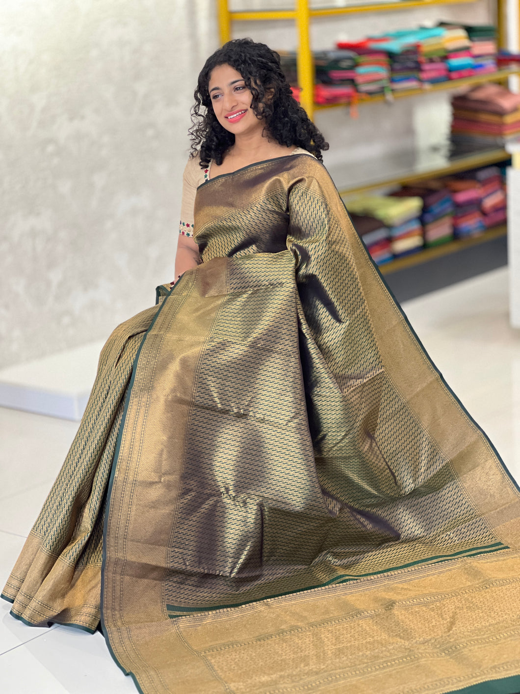 Geometrical Weaving Kanchipuram Saree | BAS101