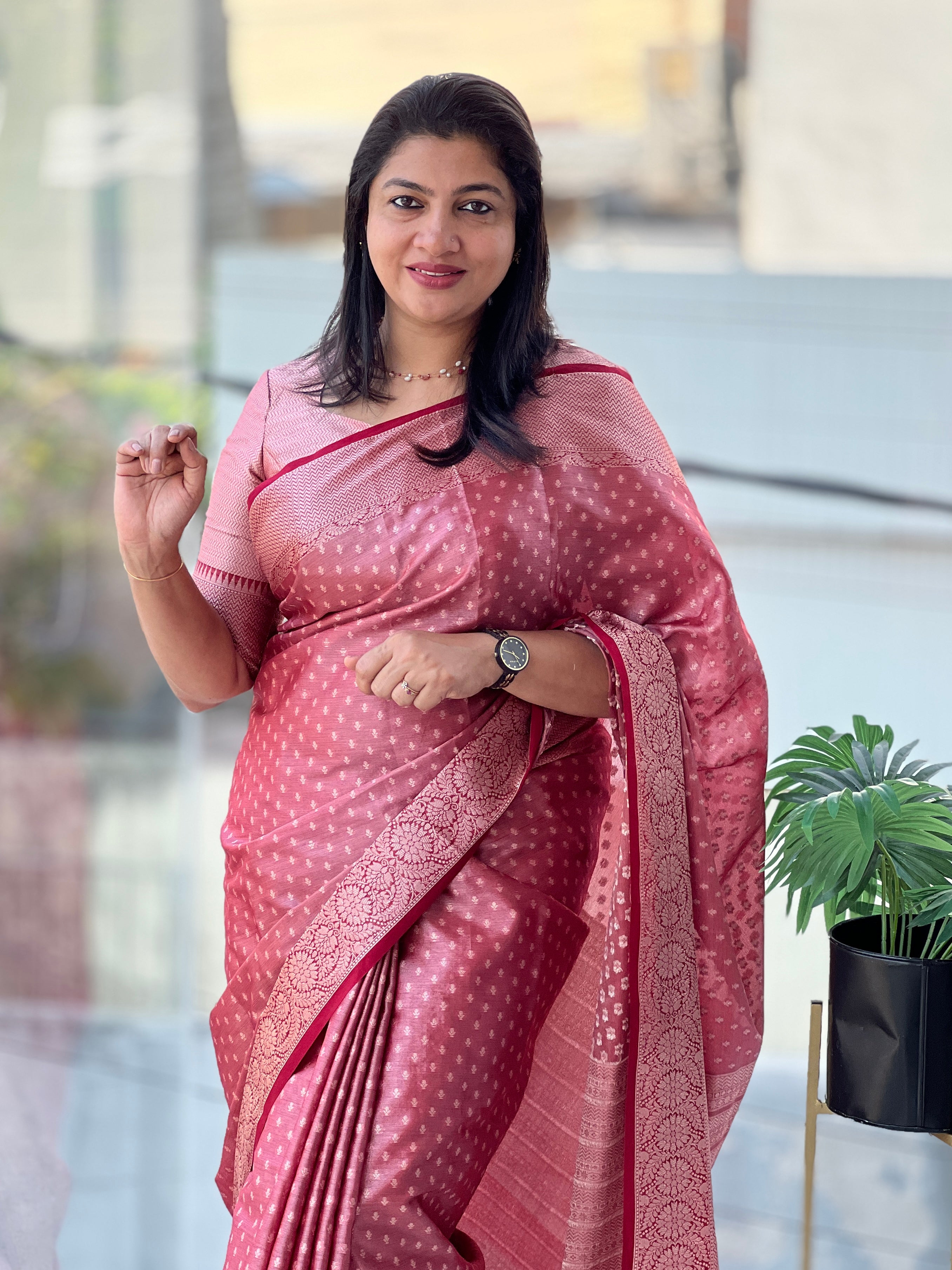 Zari Woven Semi Banarasi Saree | NN453