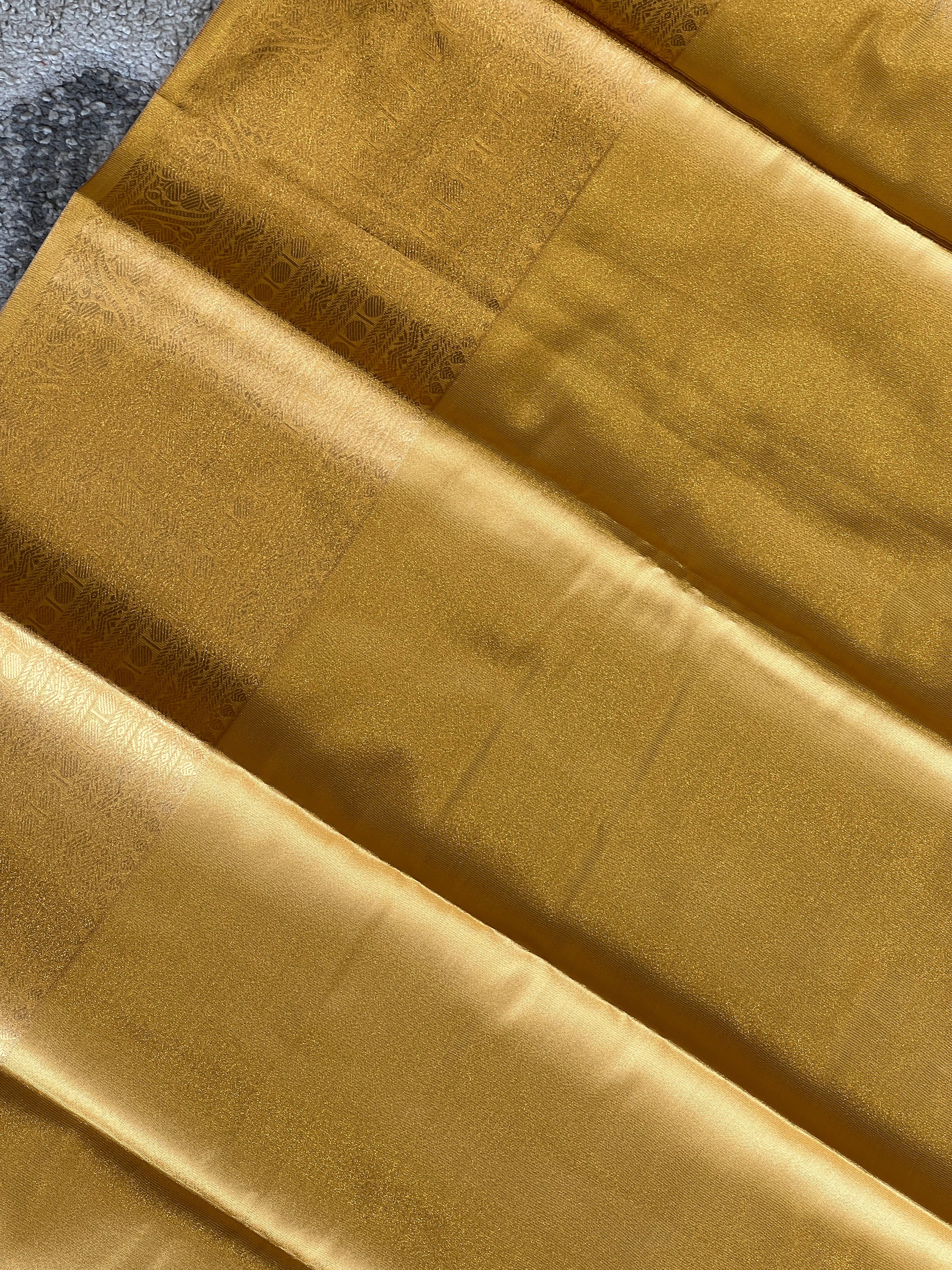 Zari Weaving Banarasi Silk Saree | PMC108