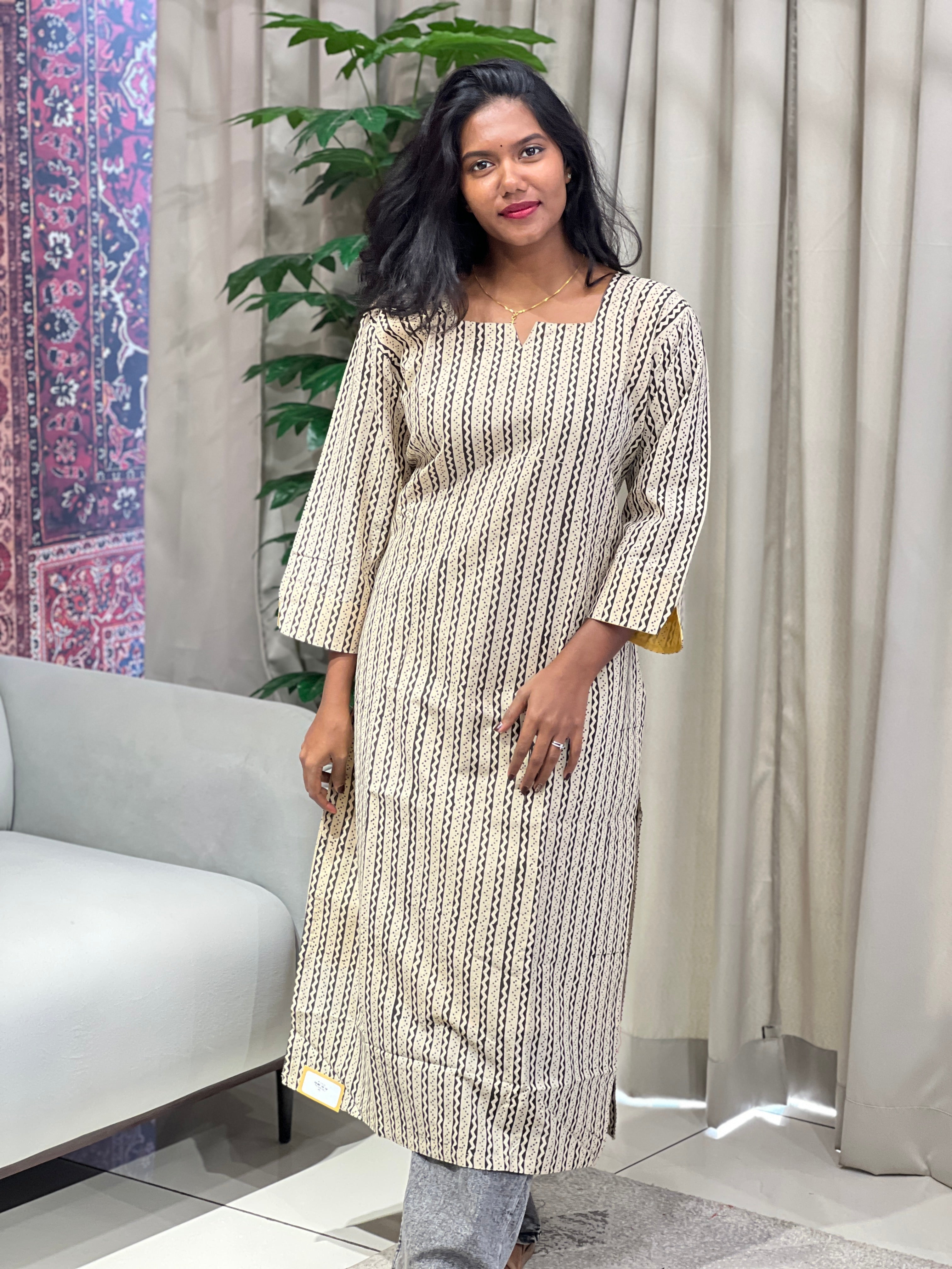 Stripe With Zigzag Pattern Cotton Kurta |  RMLA228