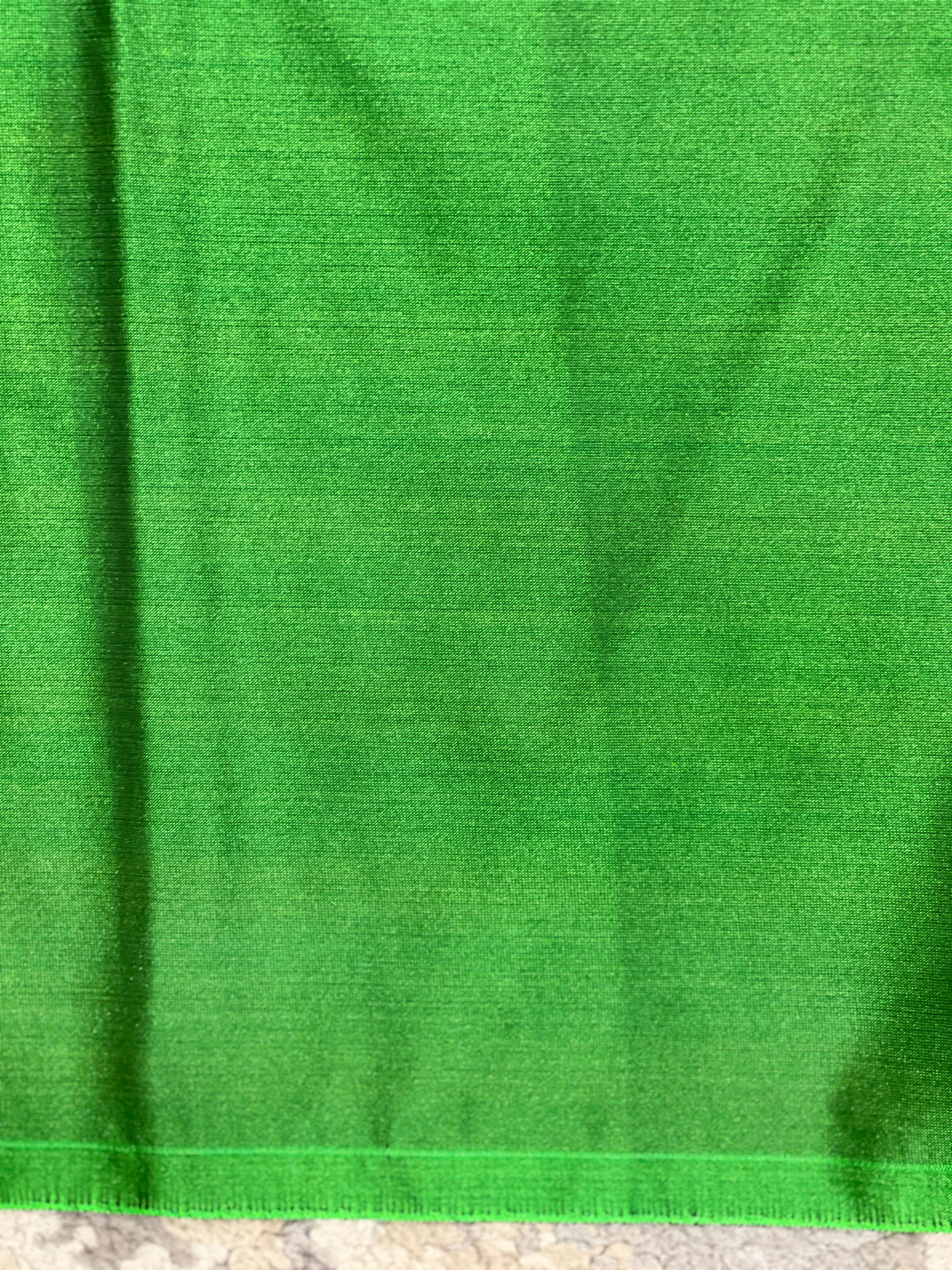 Thread Woven Pattern Soft Silk Saree | RVS292