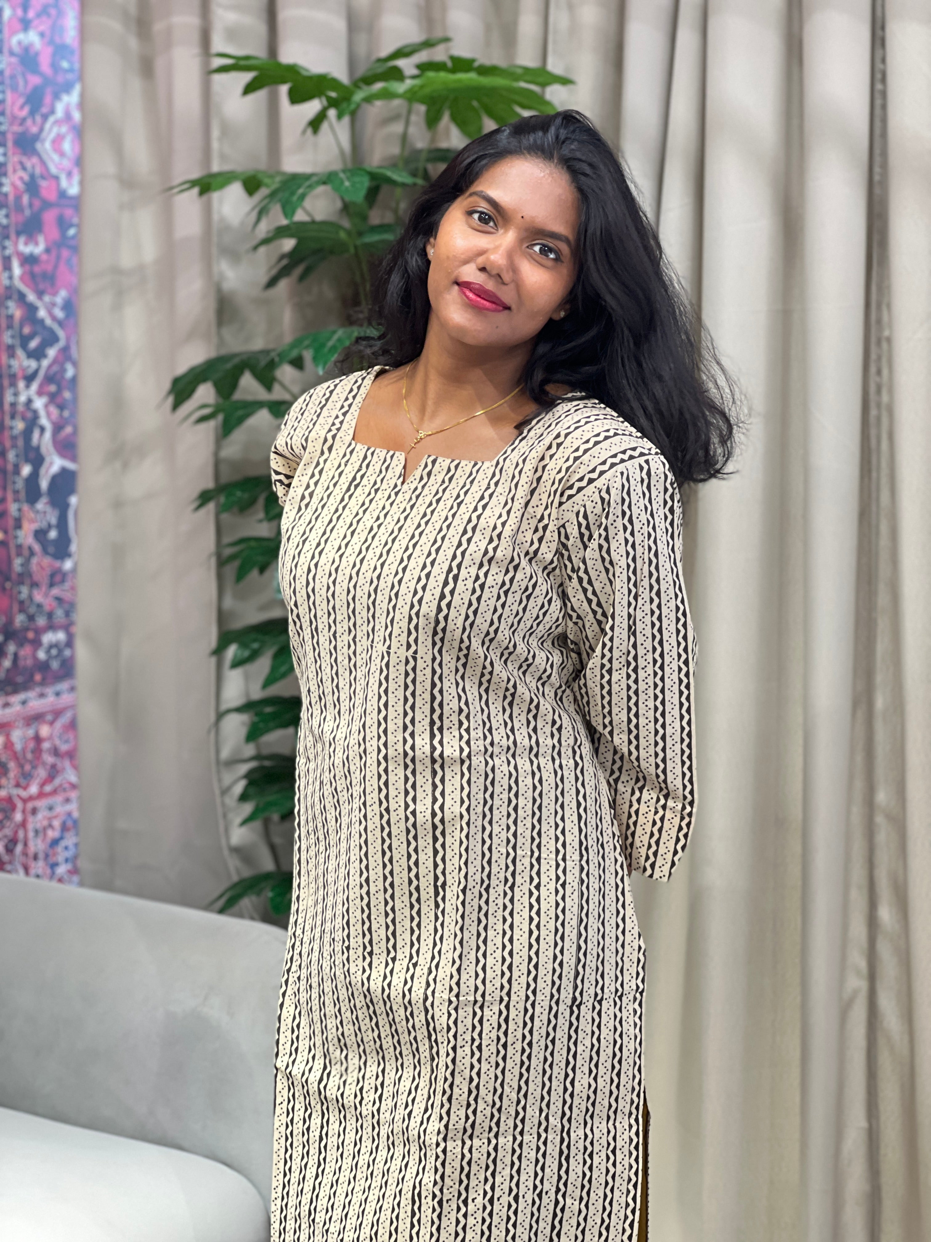 Stripe With Zigzag Pattern Cotton Kurta |  RMLA228