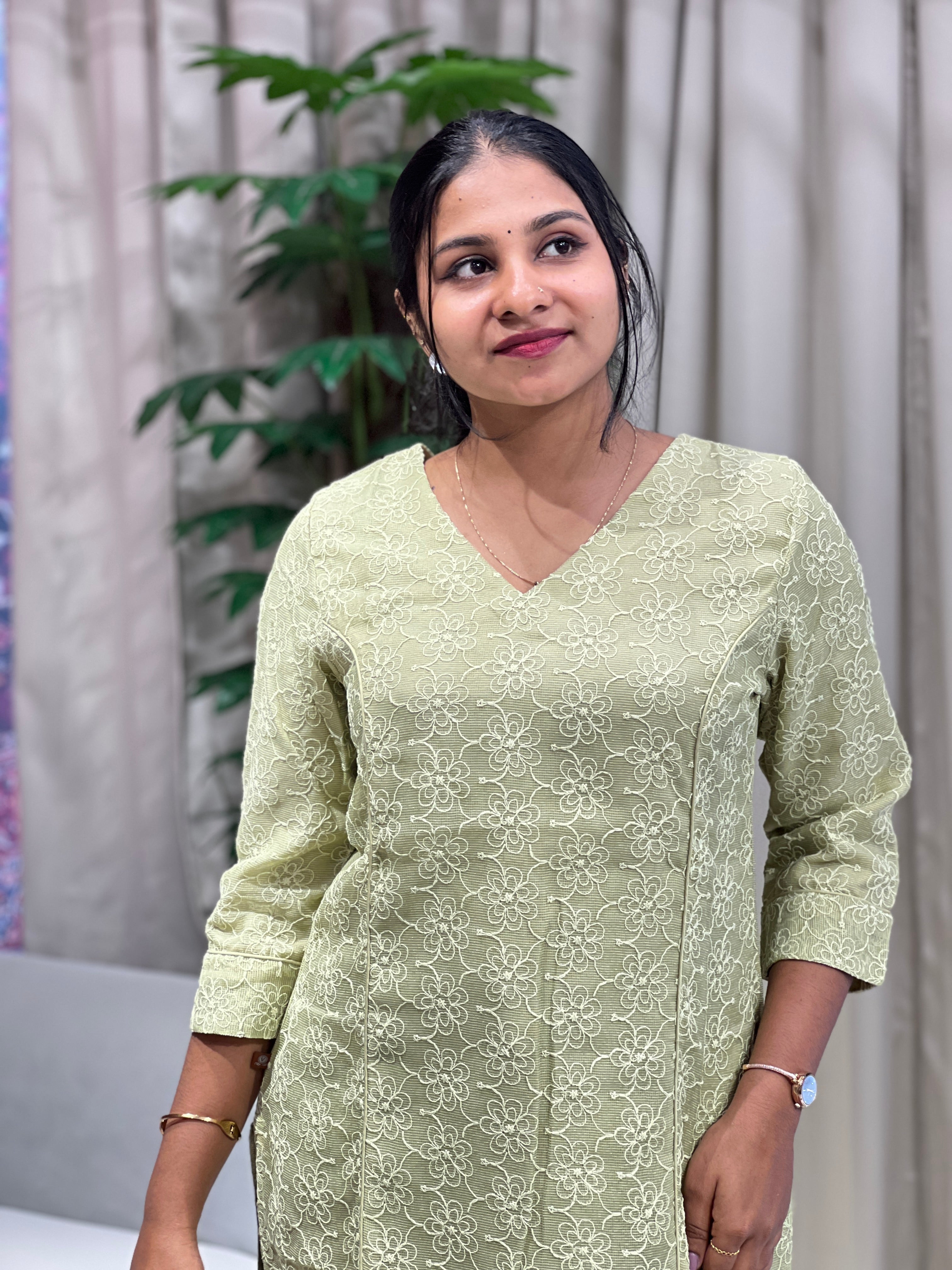 Floral Embroidery Detailed Kota Kurta | VSI111