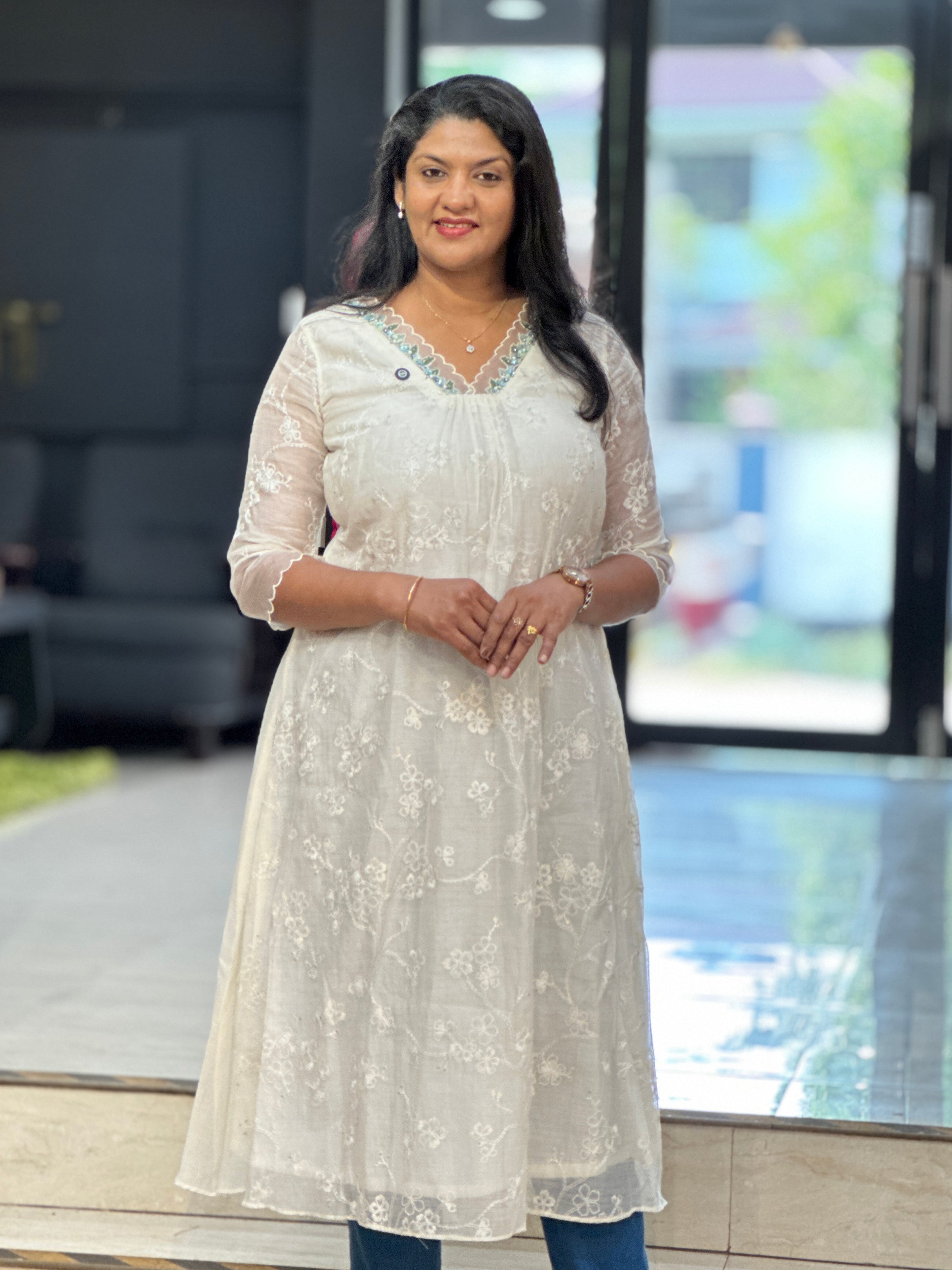 Floral Embroidery With Sequins Detailed Mul Chanderi Kurta | DN797