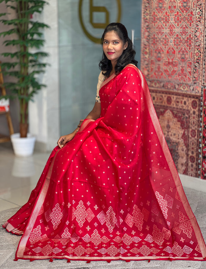 Buta Weaving Banarasi Silk Saree  | DVS184