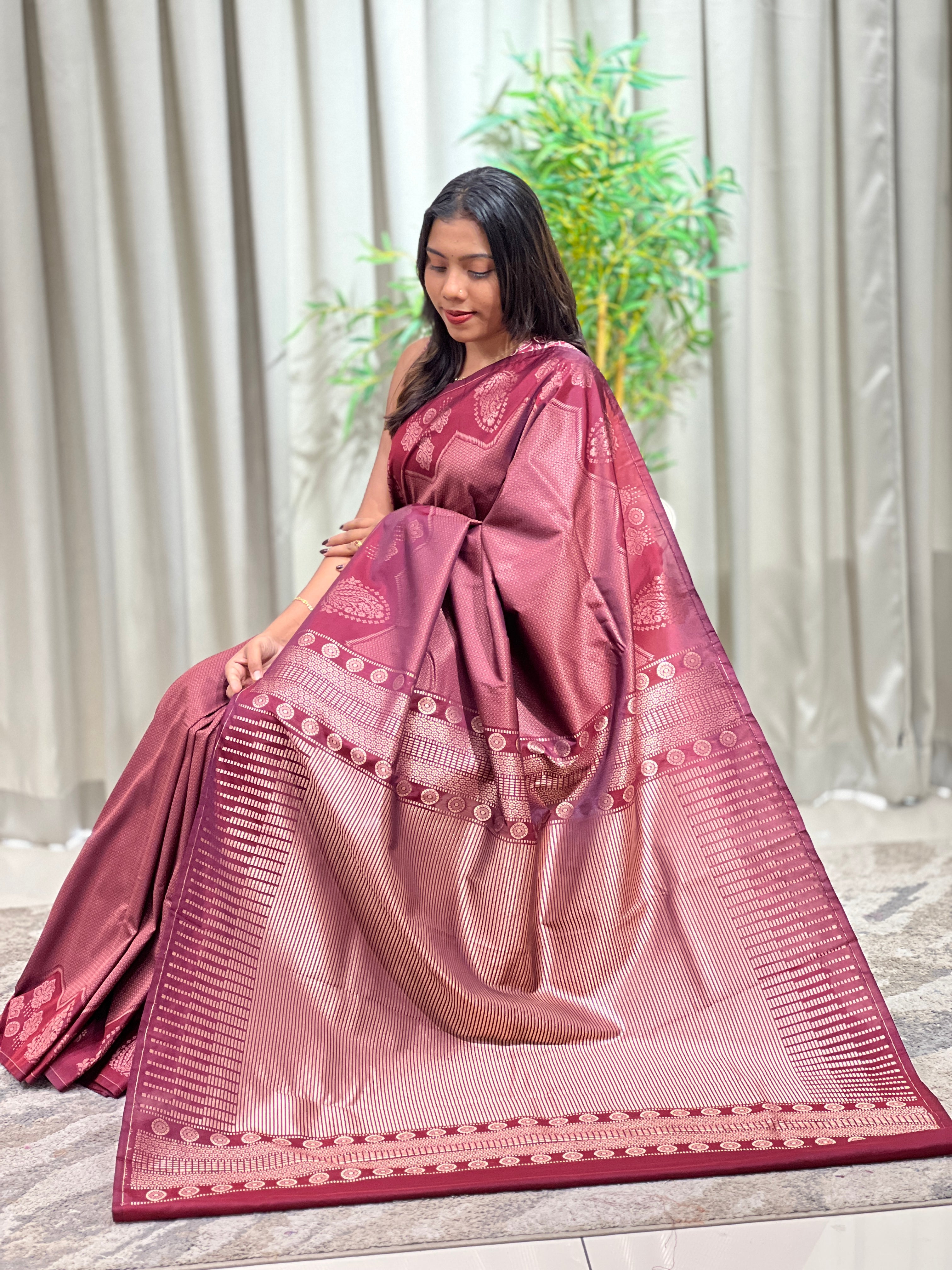 Thread Woven Pattern Soft Silk Saree | RVS286