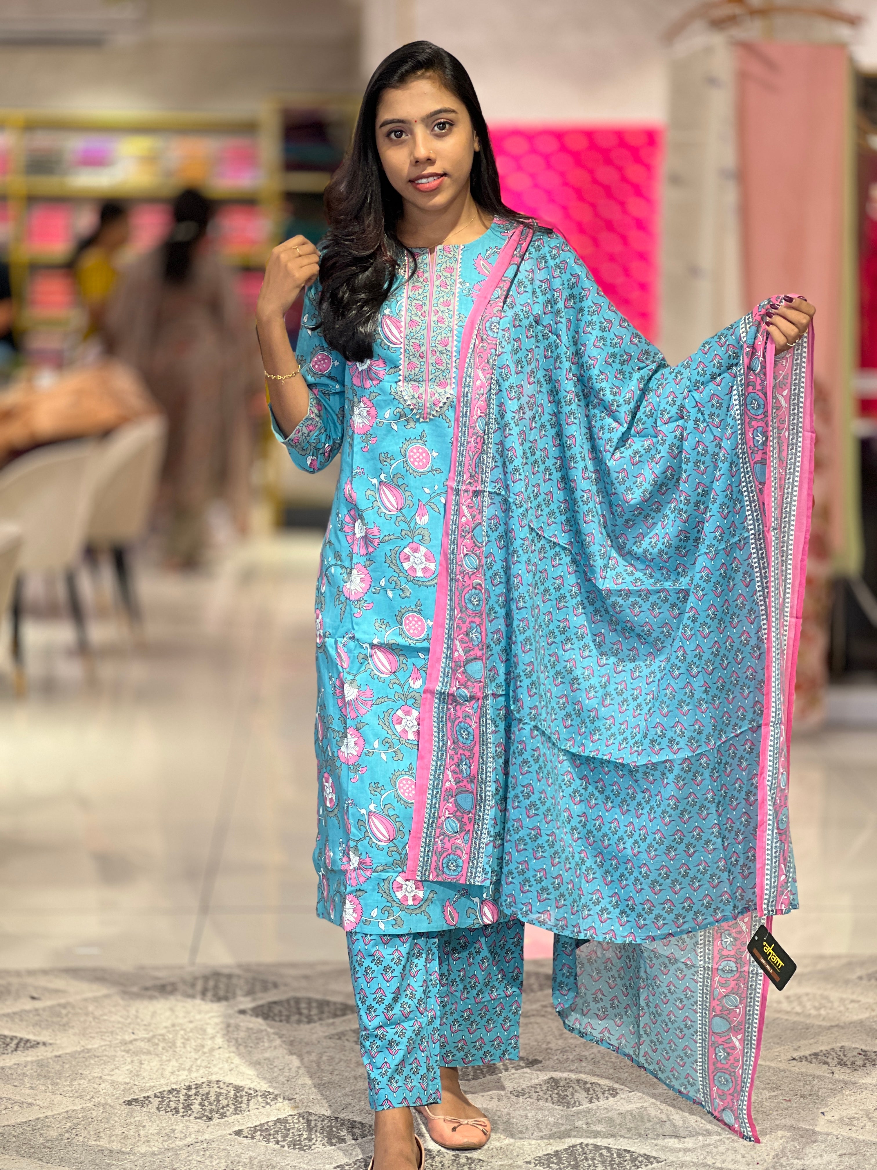 Floral Printed Pattern Cotton Kurta Set | NCF296