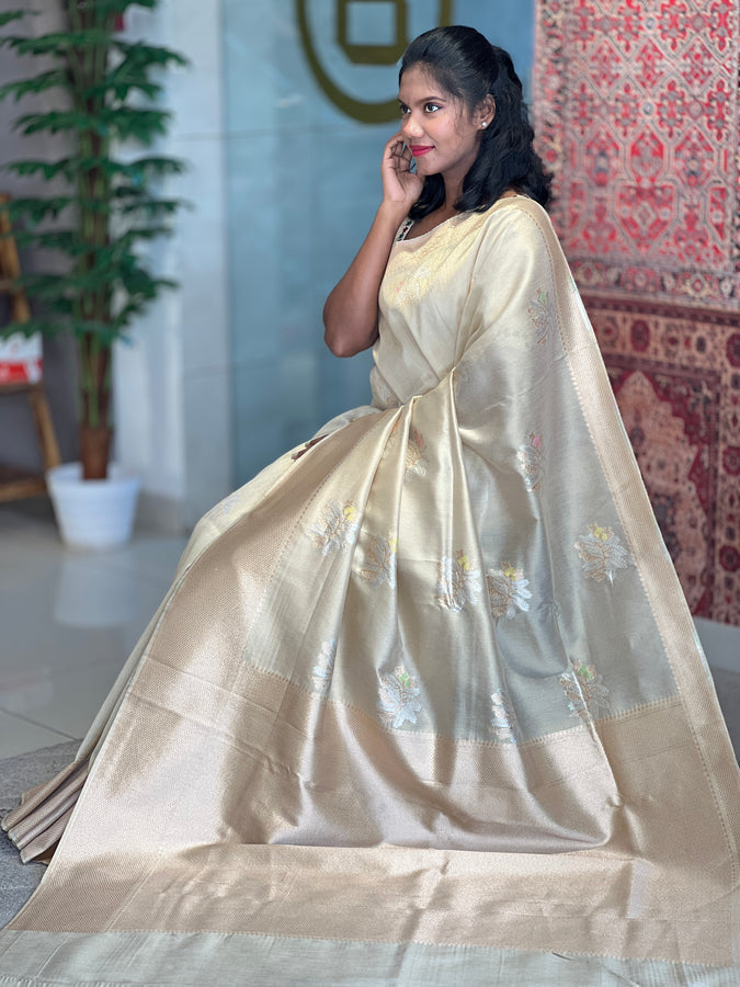 Floral Weaving Pattern Chanderi Finish Saree | NN255