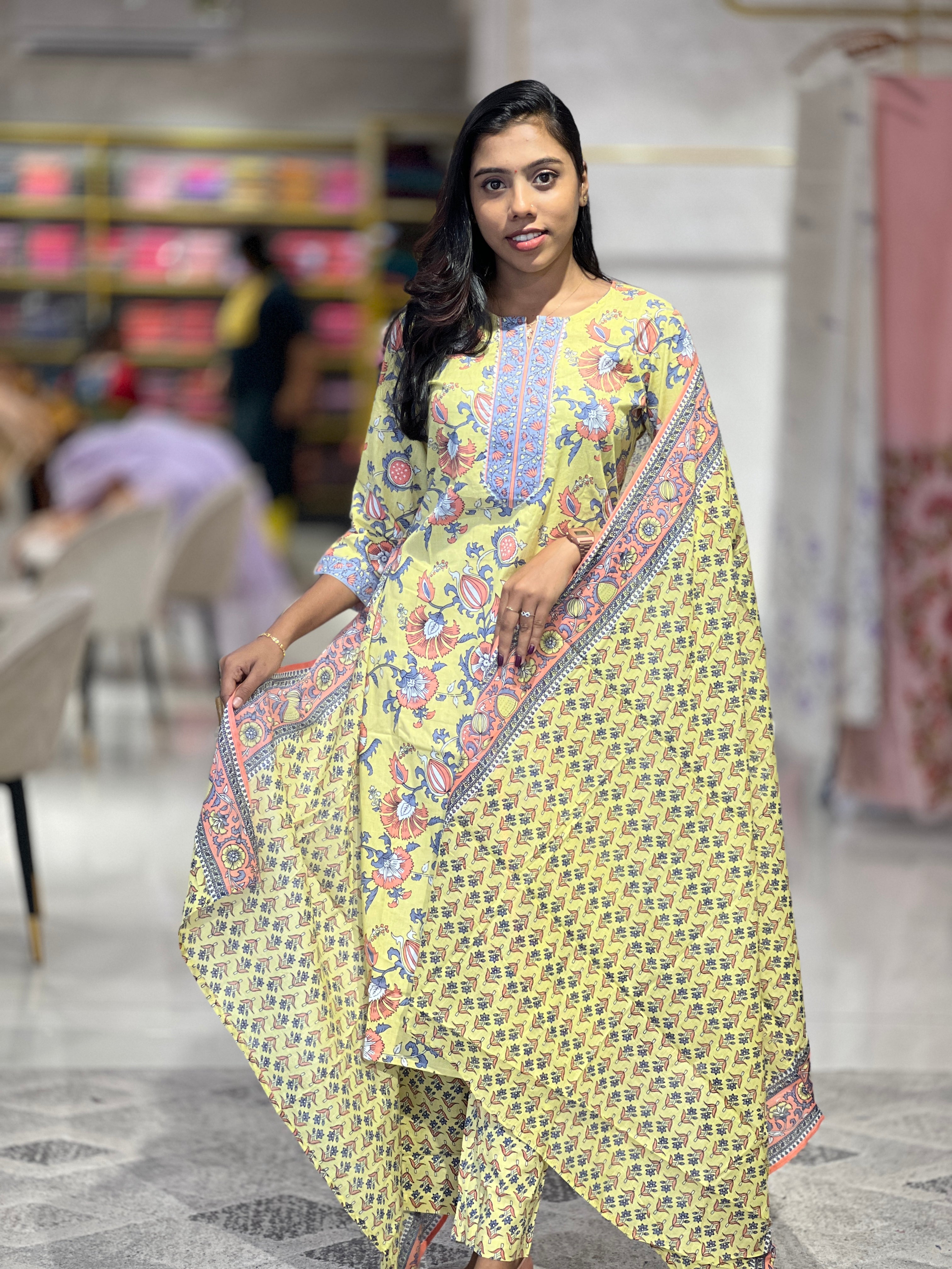 Floral Printed Pattern Cotton Kurta Set | NCF295