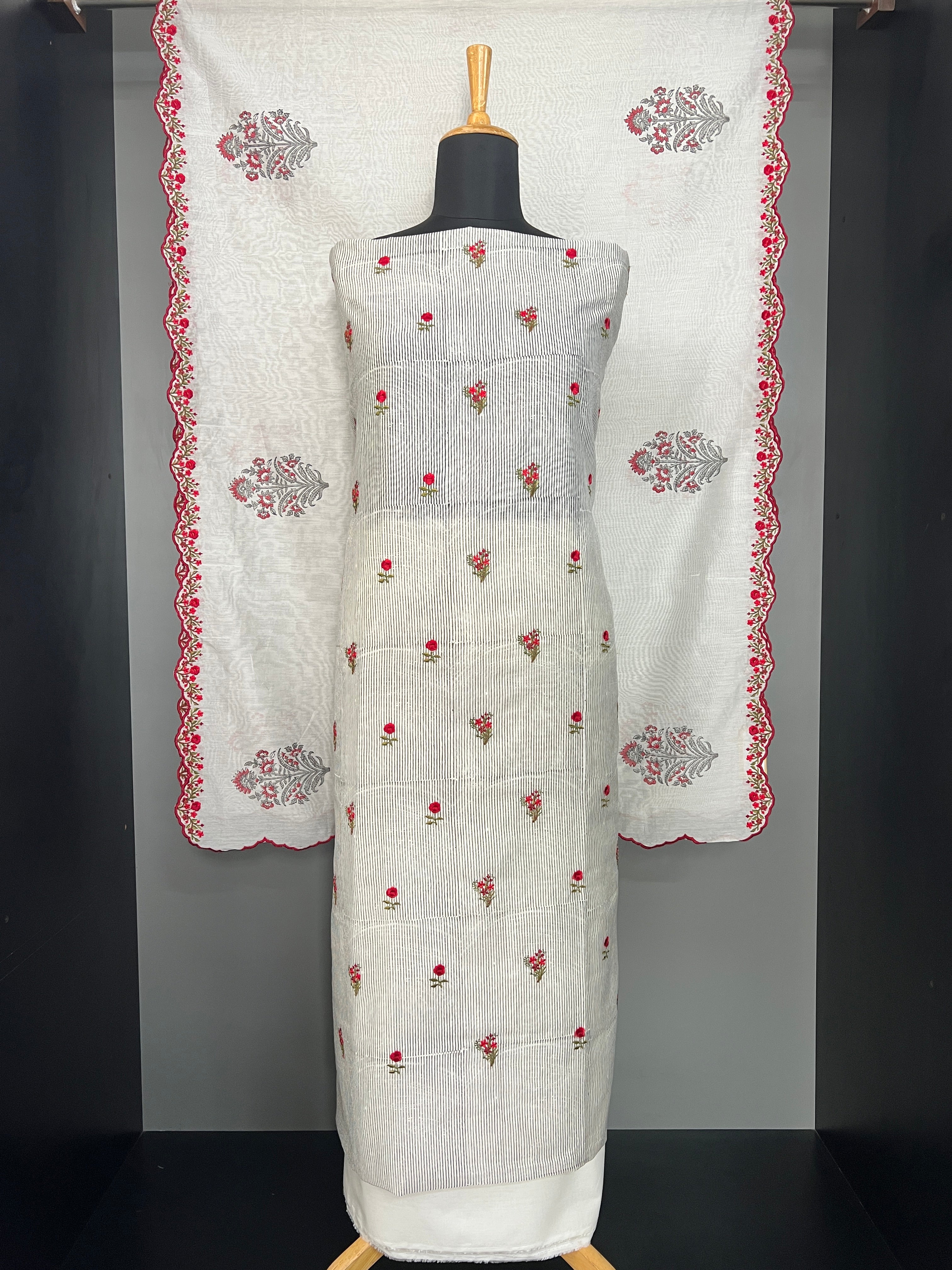 Floral Mechine Embroidery Chanderi Salwar Set | HE309