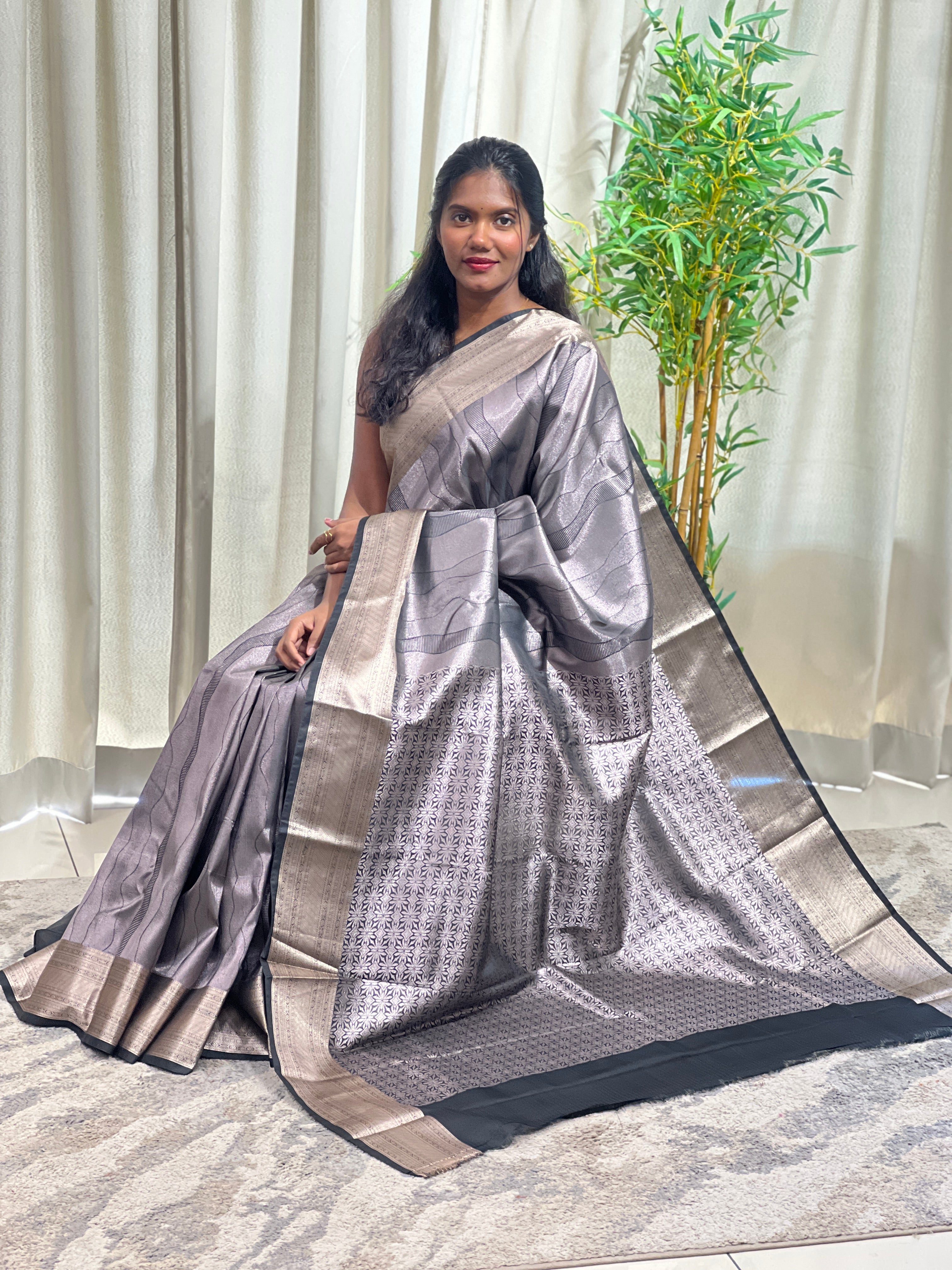Abstract Pattern Soft Silk Saree | RVS300