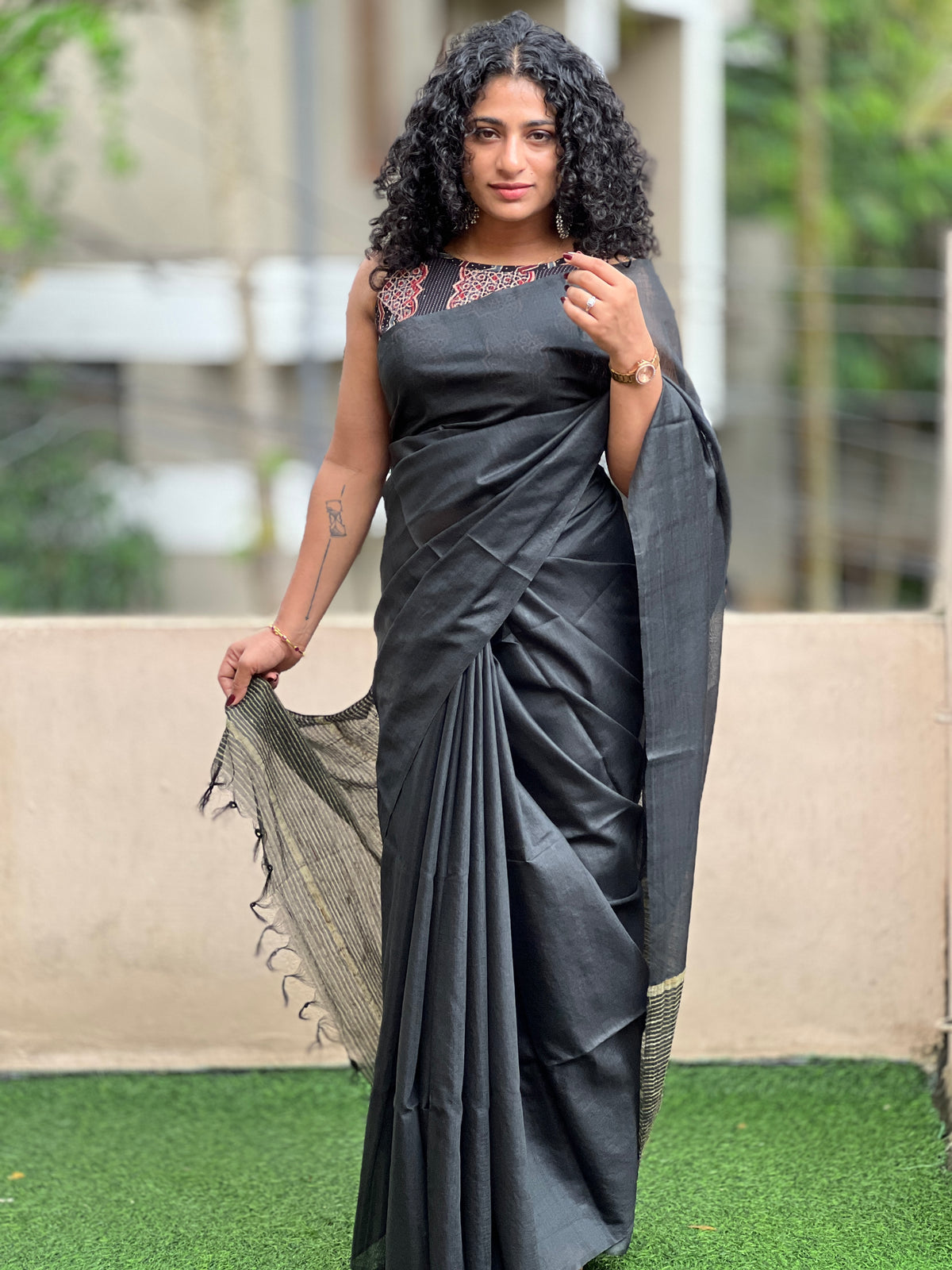 Black Color Bhagalpuri Linen Saree  | MDS324