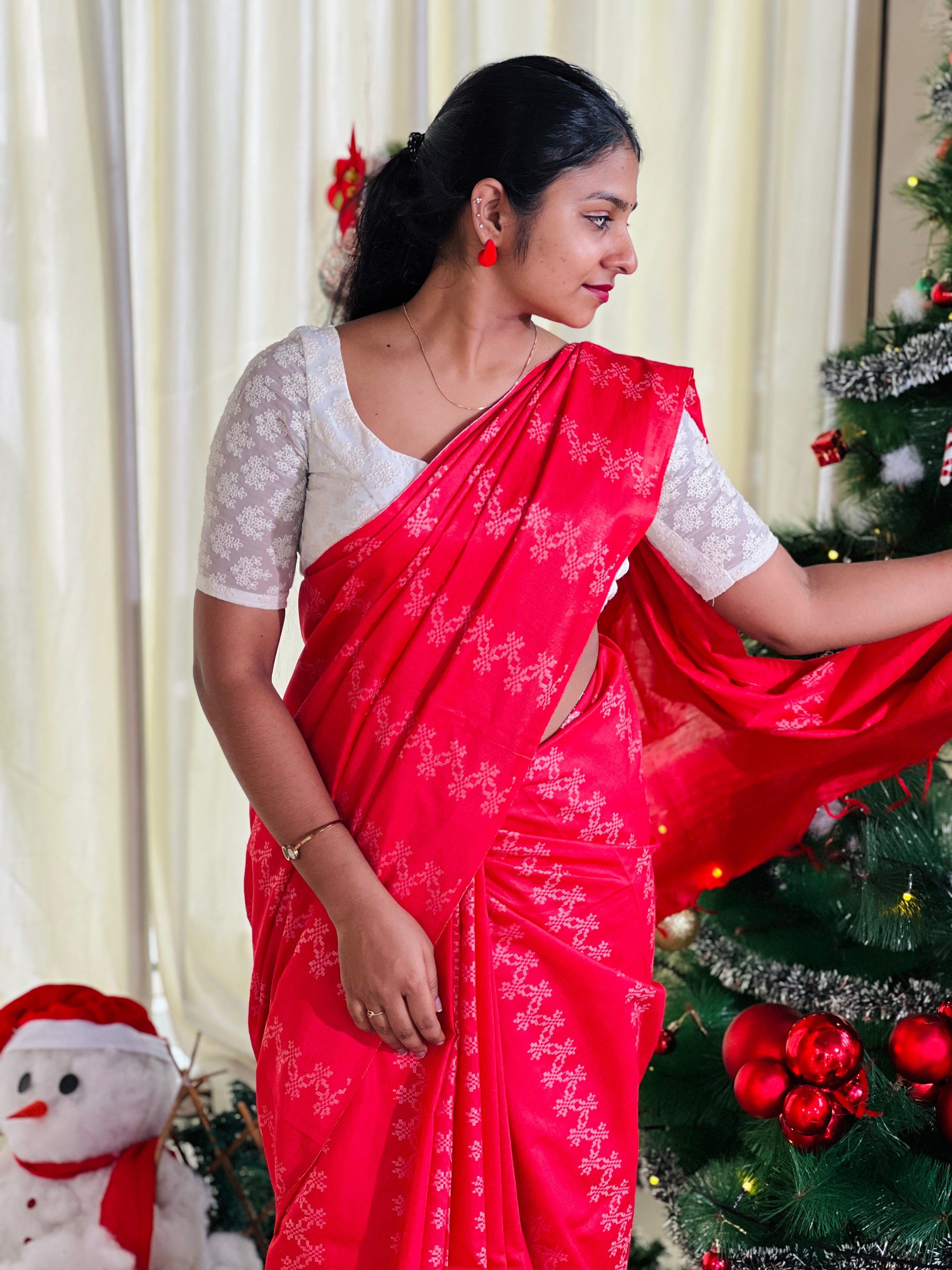 Geometric Patterned Bhagalpuri Linen Saree | NHH560