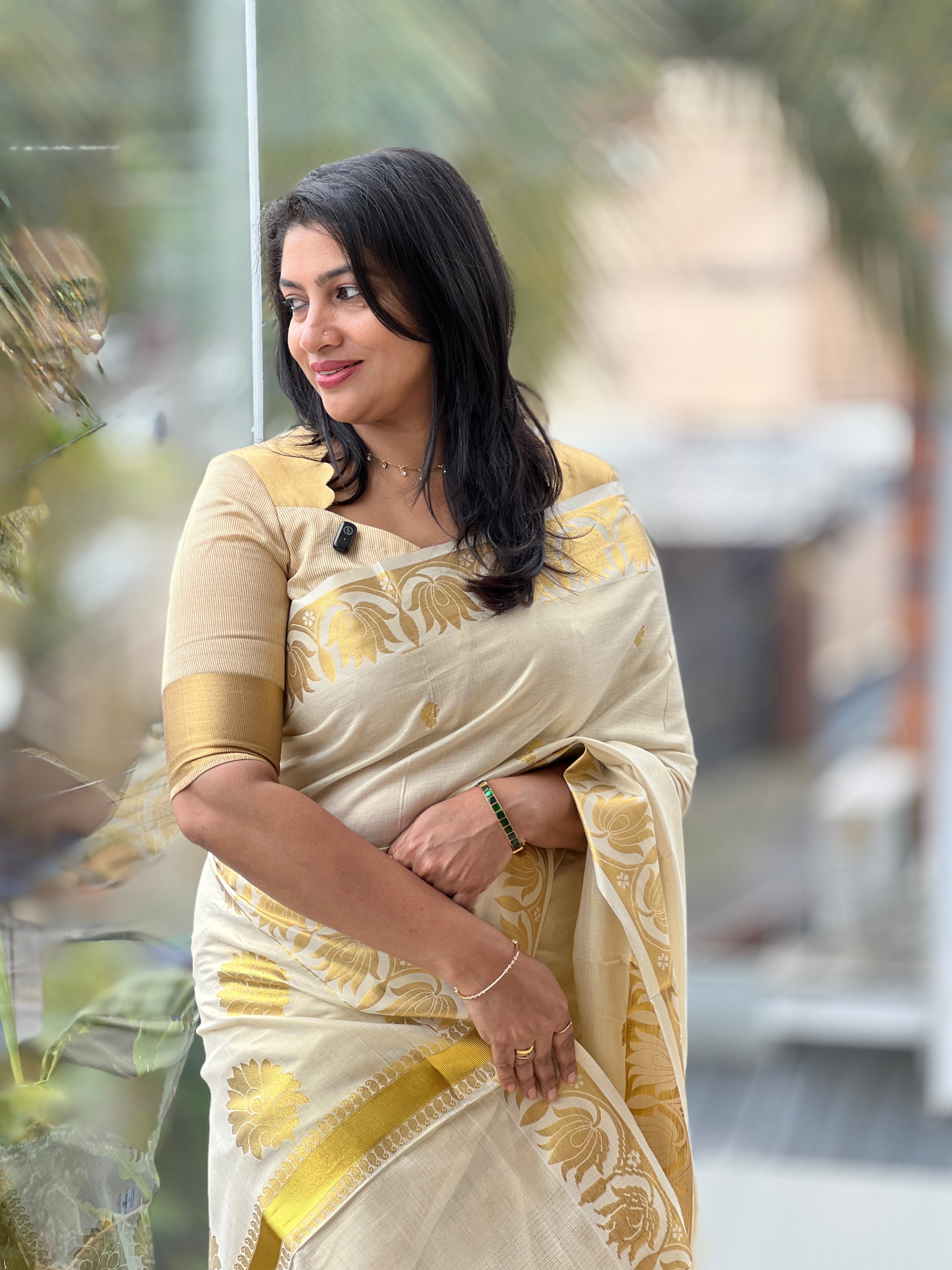 Lotus Border Pattern Tissue Kerala Saree | RLF156