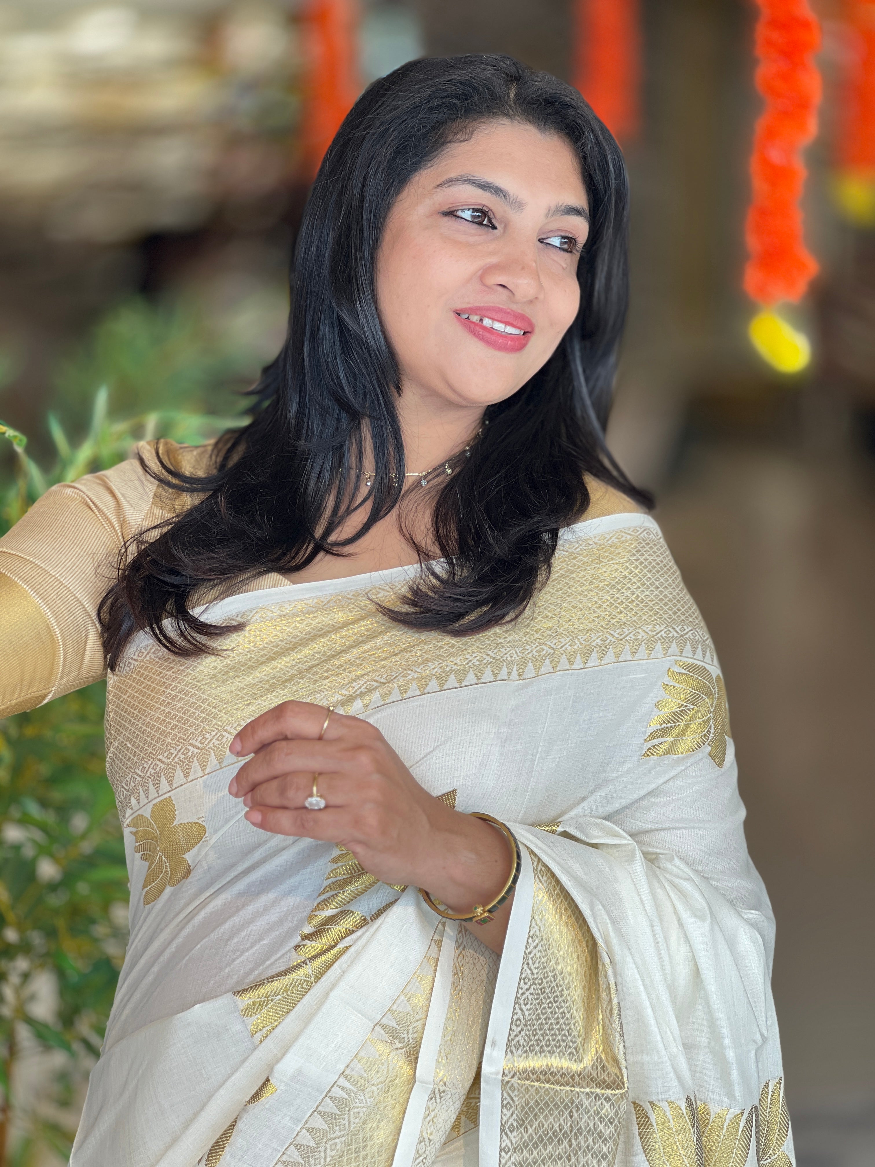 Double Lotus Motifs Pattern Kerala Cotton Saree | RLF190