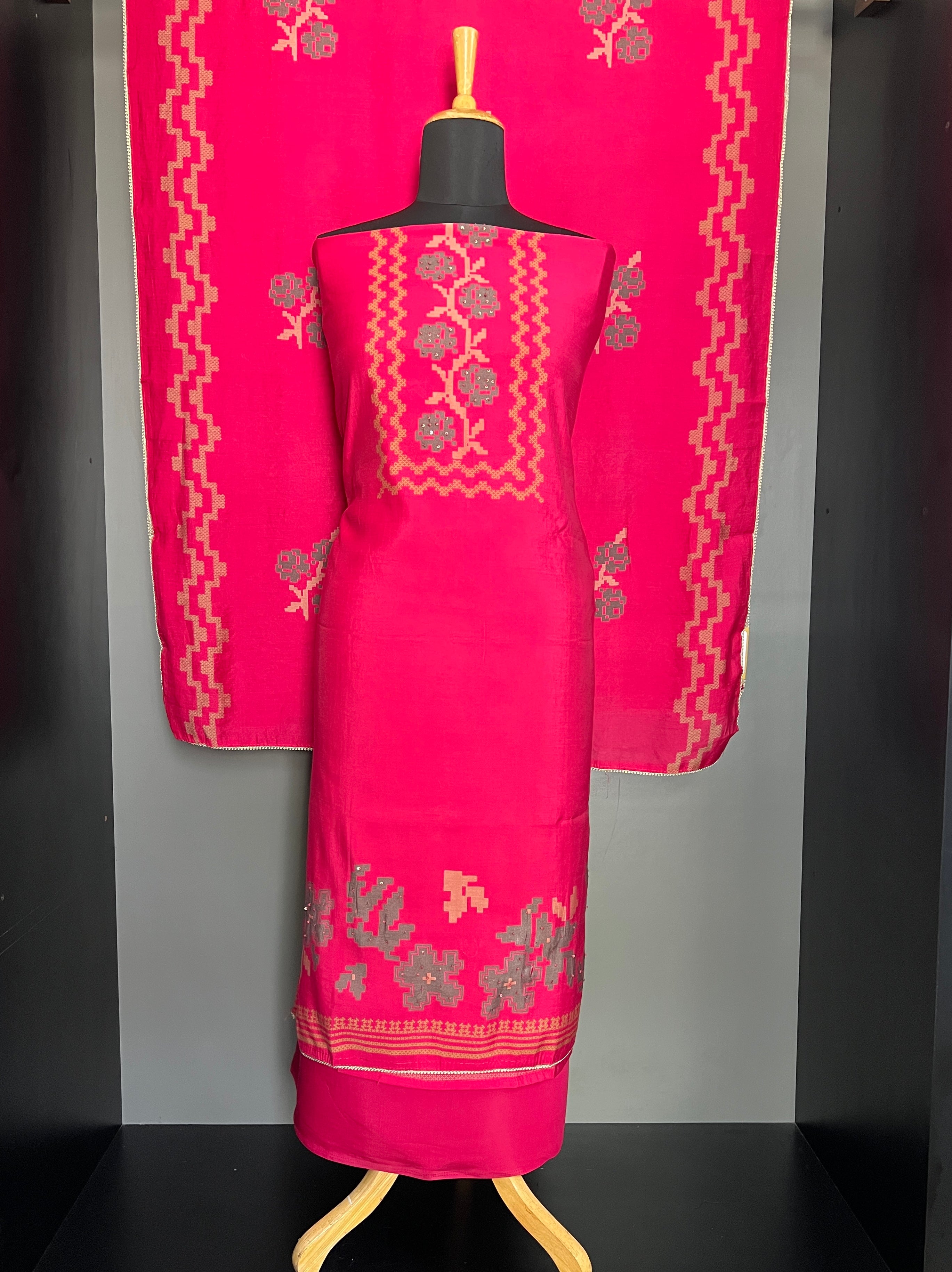 Geometric Pattern Floral Printed Cotton Blend Salwar Set | SW2461